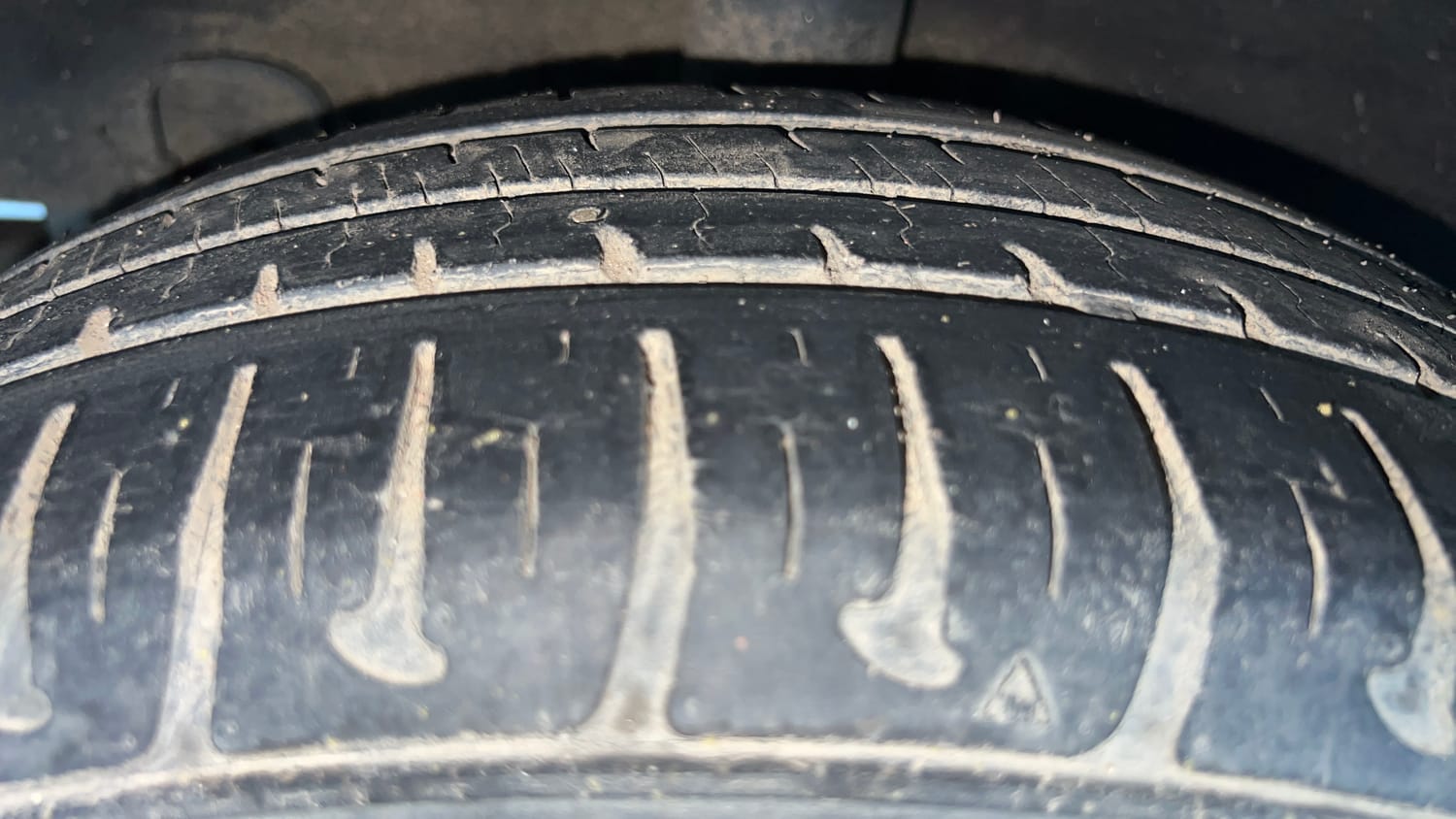 Used 2014 Hyundai Grand i10 Magna 1.2 Kappa VTVT Petrol Manual tyres RIGHT REAR TYRE TREAD VIEW
