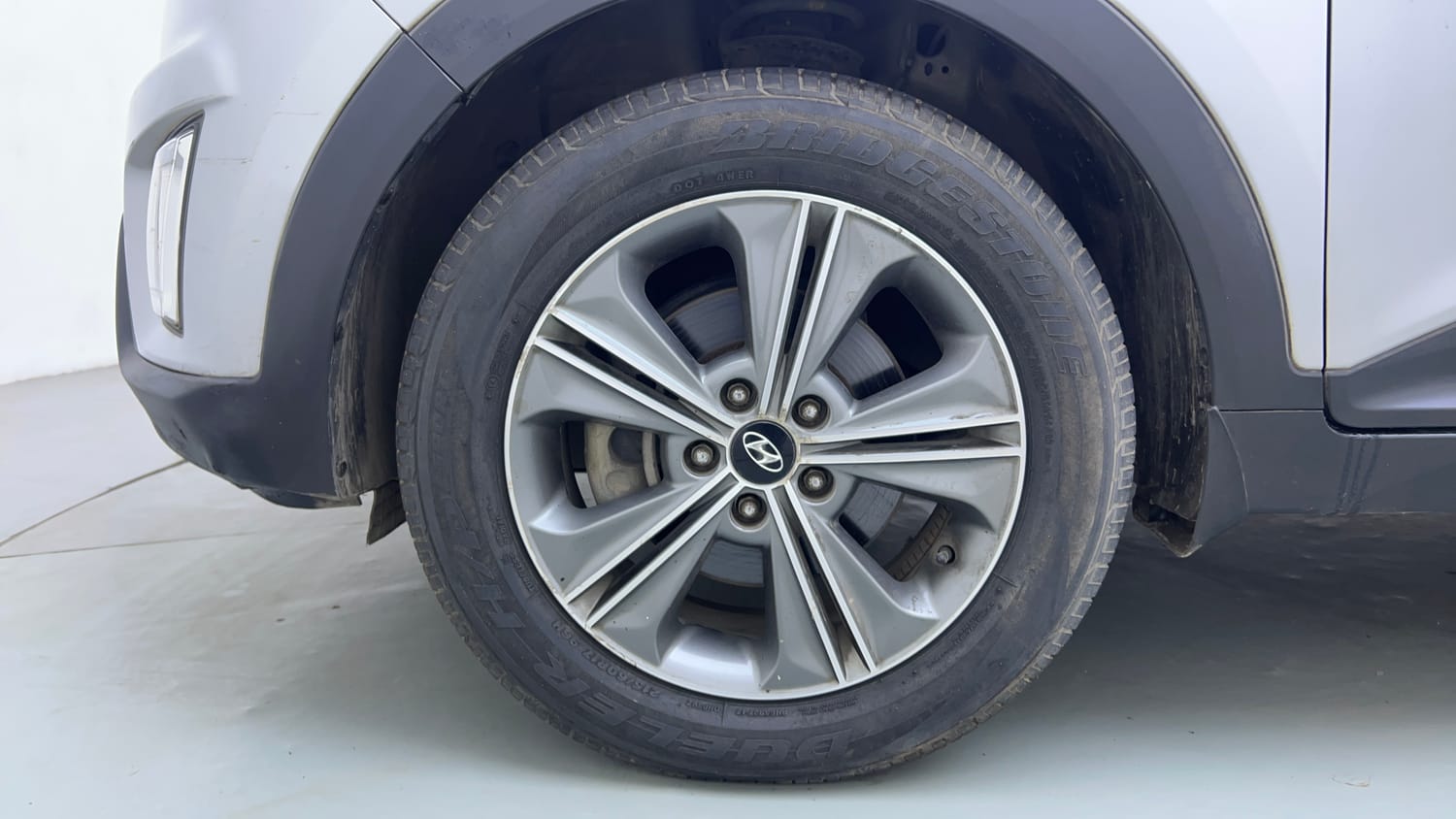Used 2018 Hyundai Creta SX Plus 1.6 AT Petrol Petrol Automatic tyres LEFT FRONT TYRE RIM VIEW