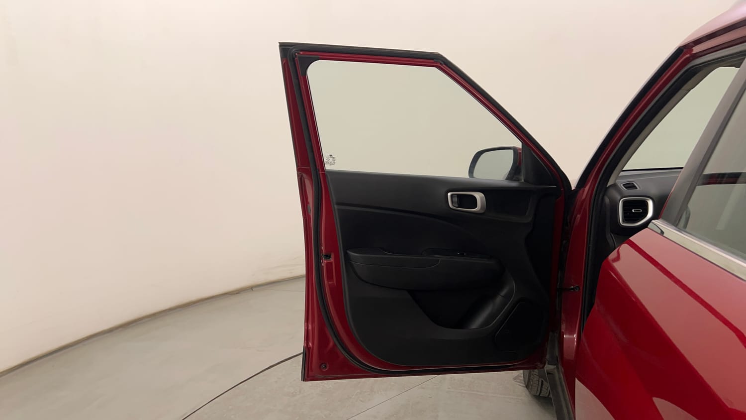 Used 2019 Hyundai Venue SX Plus 1.0 Turbo DCT Petrol Automatic interior LEFT FRONT DOOR OPEN VIEW