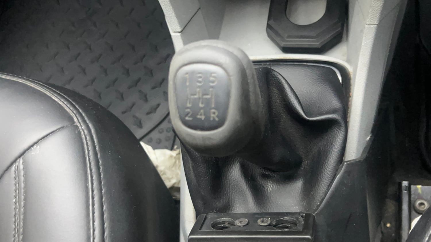 Used 2023 Tata Tiago XE Petrol Manual interior GEAR  KNOB VIEW