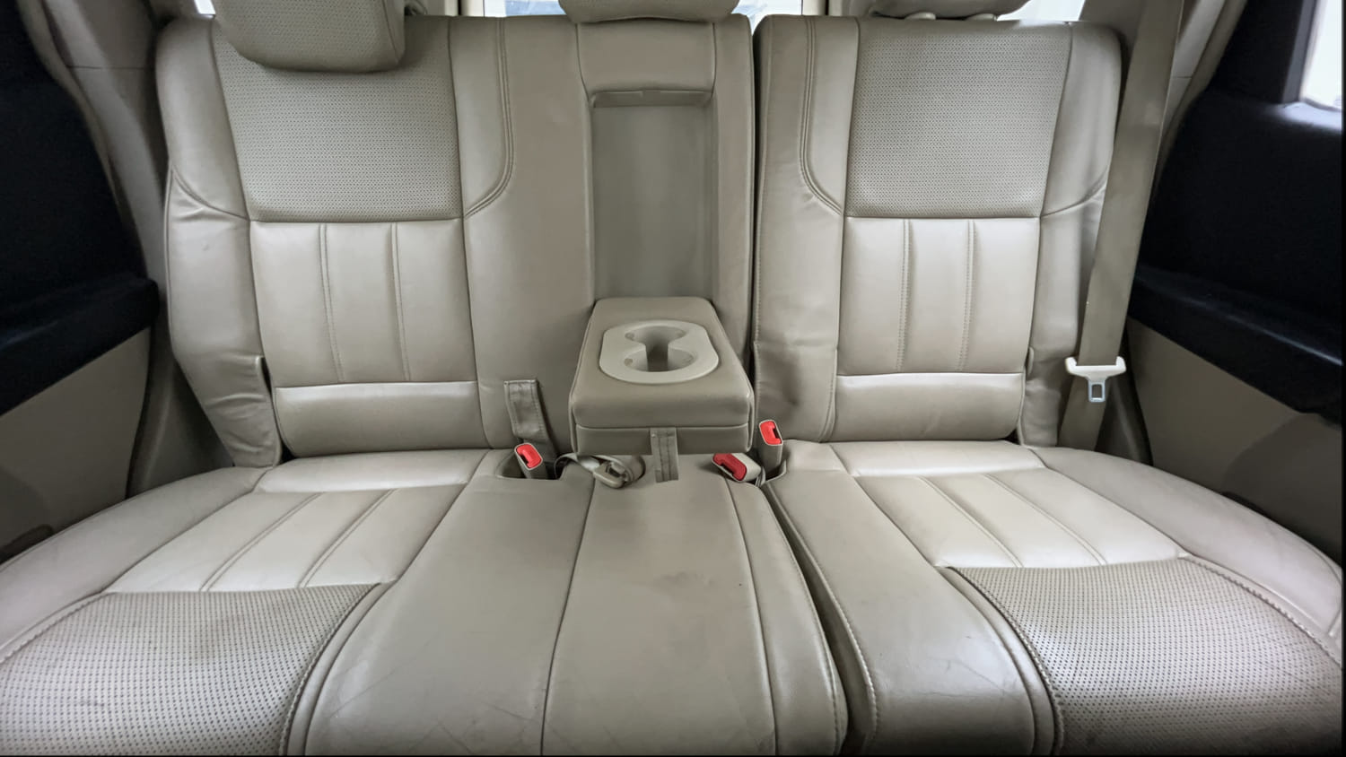 Used 2016 Mahindra XUV500 W10 AT Diesel Automatic interior REAR SEAT CONDITION VIEW