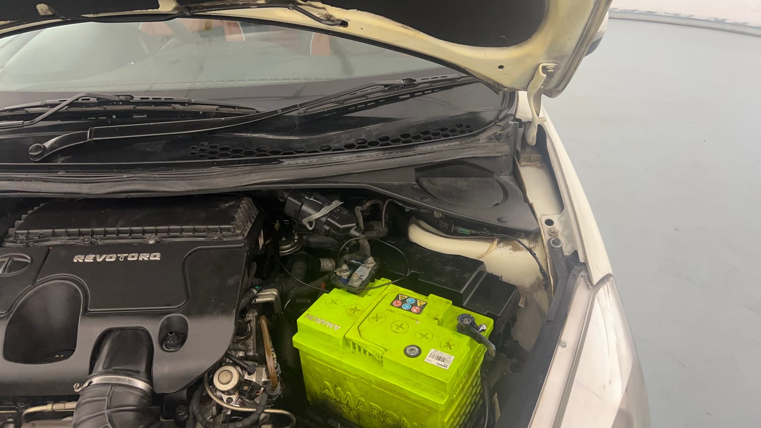 Used 2017 Tata Tiago Revotorq XZ Diesel Manual engine ENGINE LEFT SIDE HINGE & APRON VIEW