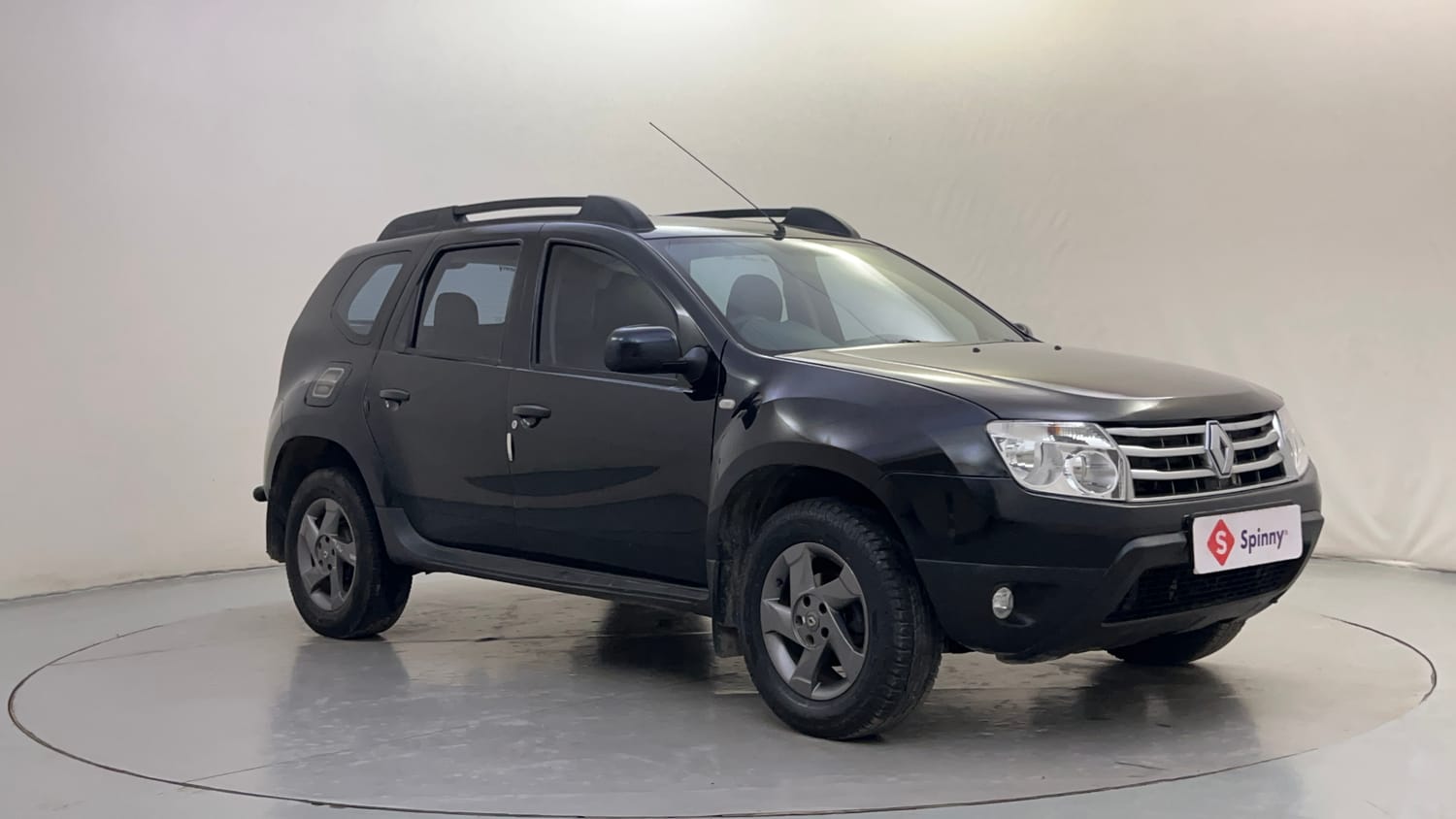 Used 2015 Renault Duster RxL Petrol Petrol Manual exterior RIGHT FRONT CORNER VIEW