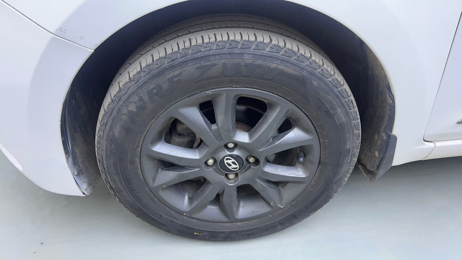 Used 2019 Hyundai Elite i20 Sportz Plus 1.2 Petrol Manual tyres LEFT FRONT TYRE RIM VIEW