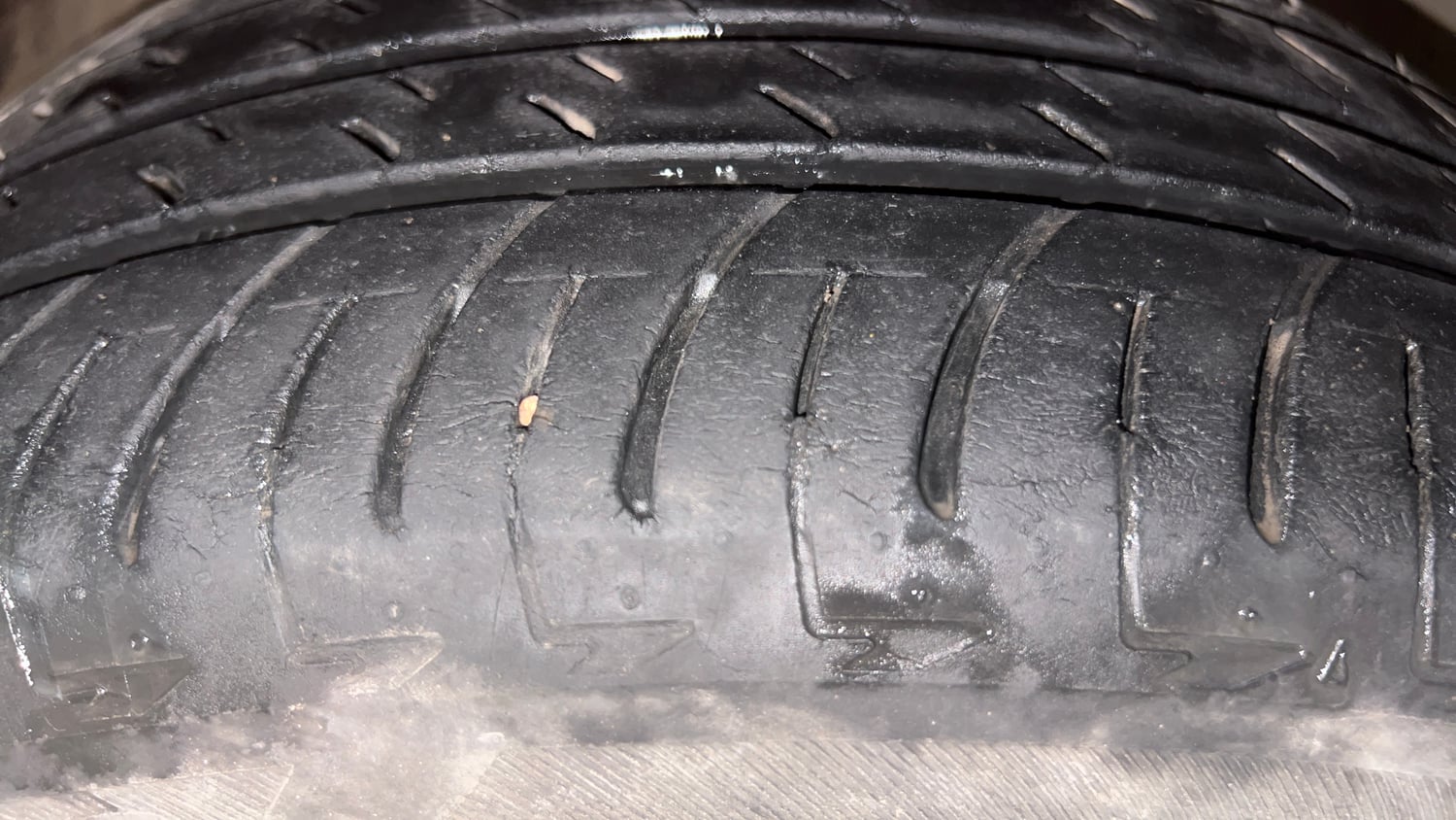 Used 2018 Ford EcoSport Titanium + 1.5L TDCi Diesel Manual tyres LEFT FRONT TYRE TREAD VIEW