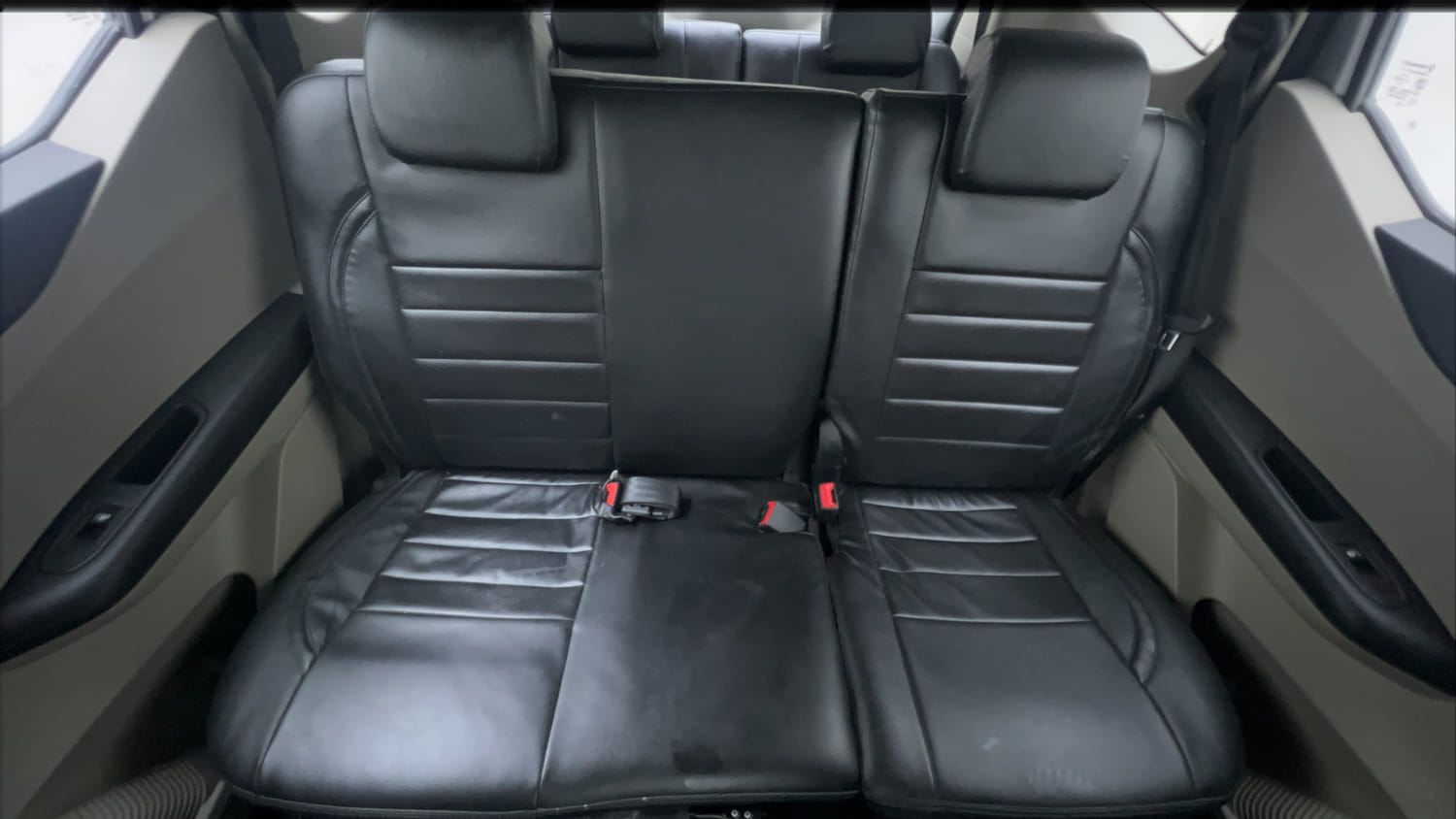 Used 2023 Renault Triber RXZ Petrol Manual interior REAR SEAT CONDITION VIEW