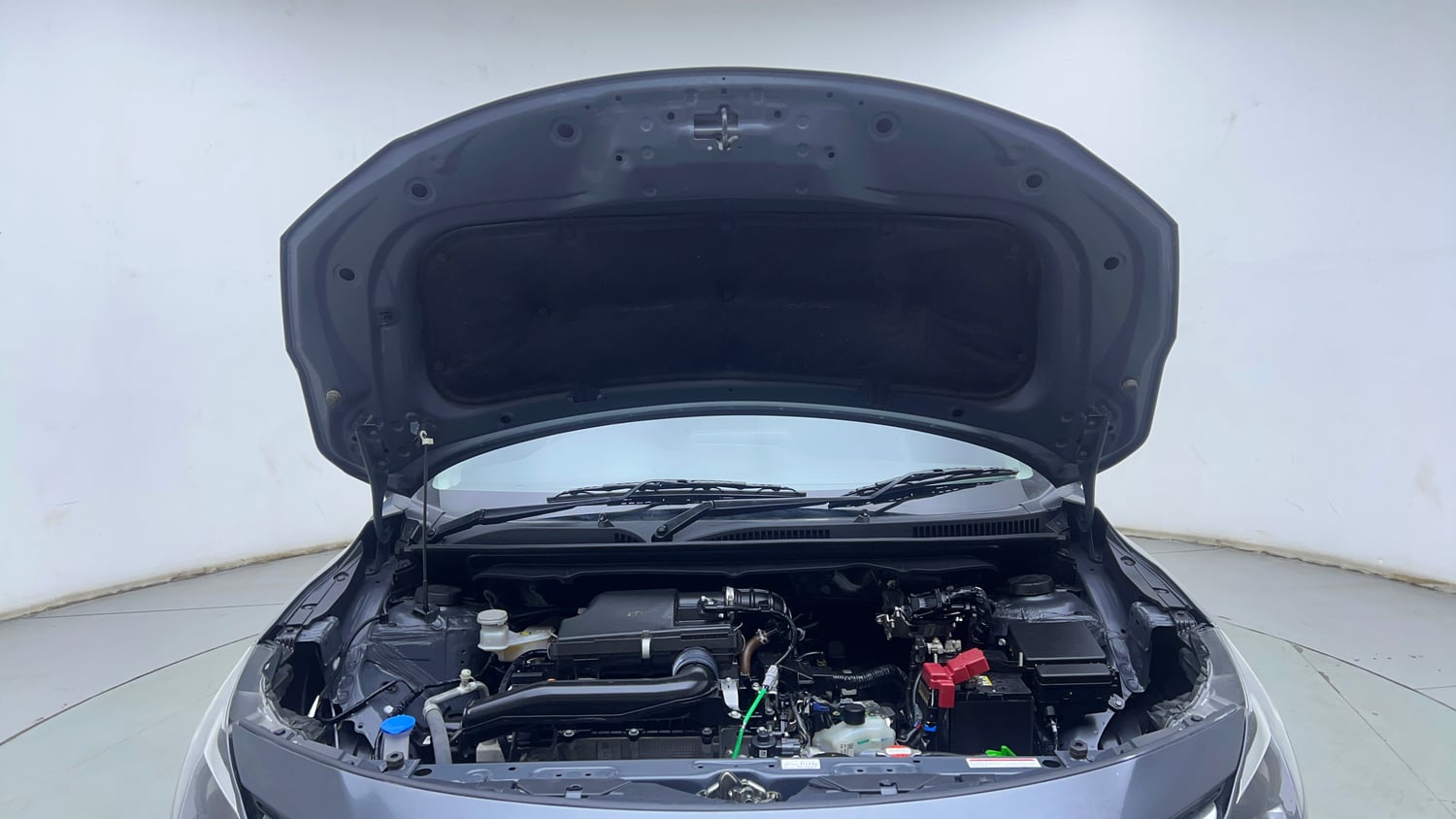 Used 2024 Maruti Suzuki Baleno Zeta AGS Petrol Automatic engine ENGINE & BONNET OPEN FRONT VIEW
