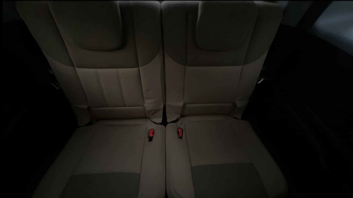 Used 2019 Mahindra XUV500 W9 AT Diesel Automatic interior THIRD ROW SEAT
