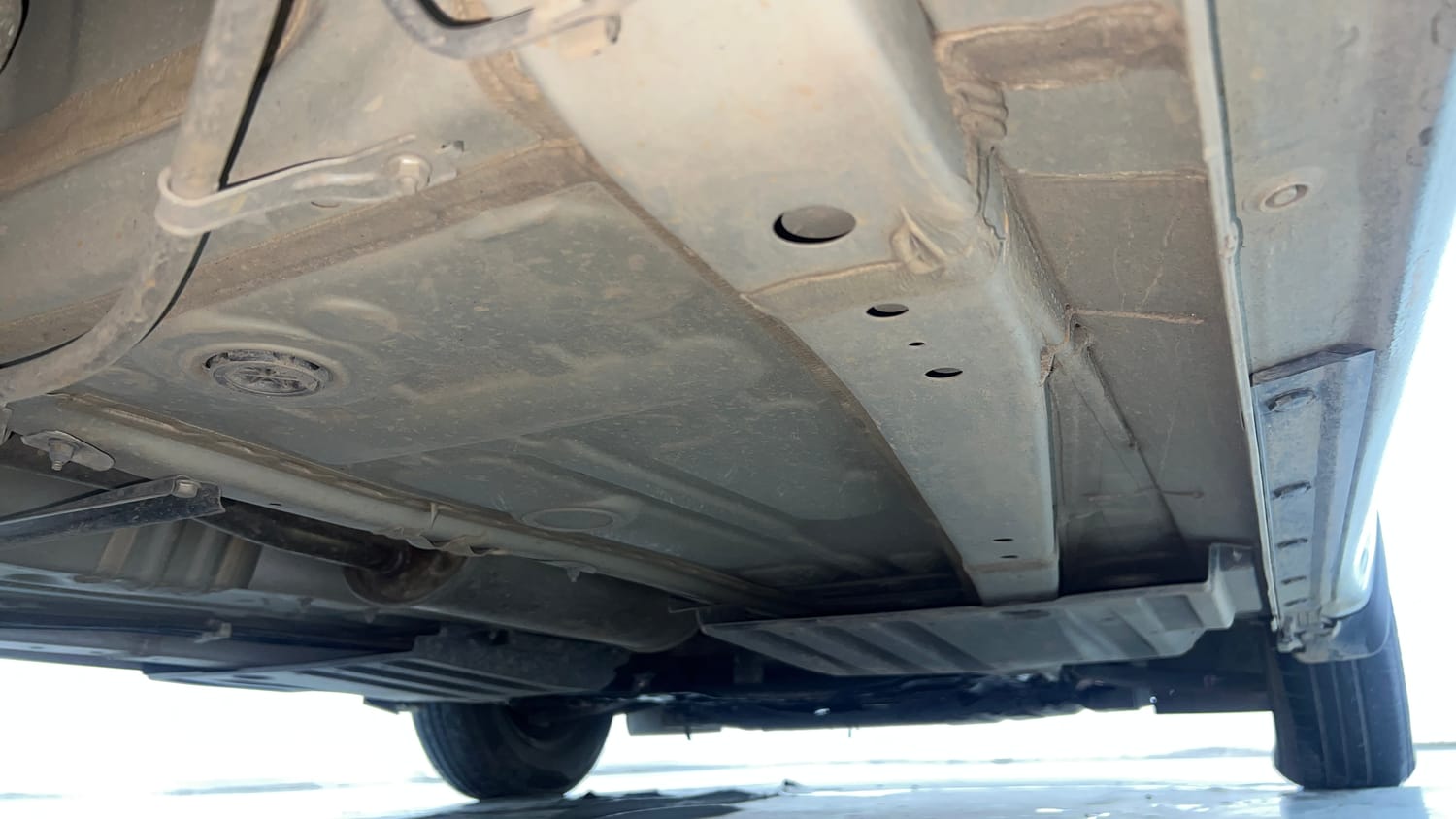 Used 2022 Maruti Suzuki Swift VXi Petrol Manual extra REAR RIGHT UNDERBODY VIEW