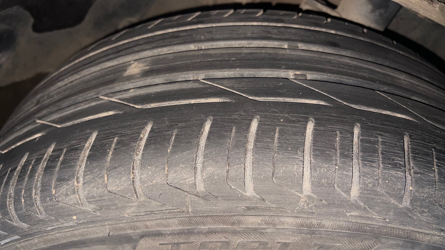 Used 2021 BMW X1 sDrive20i SportX Petrol Automatic tyres RIGHT FRONT TYRE TREAD VIEW