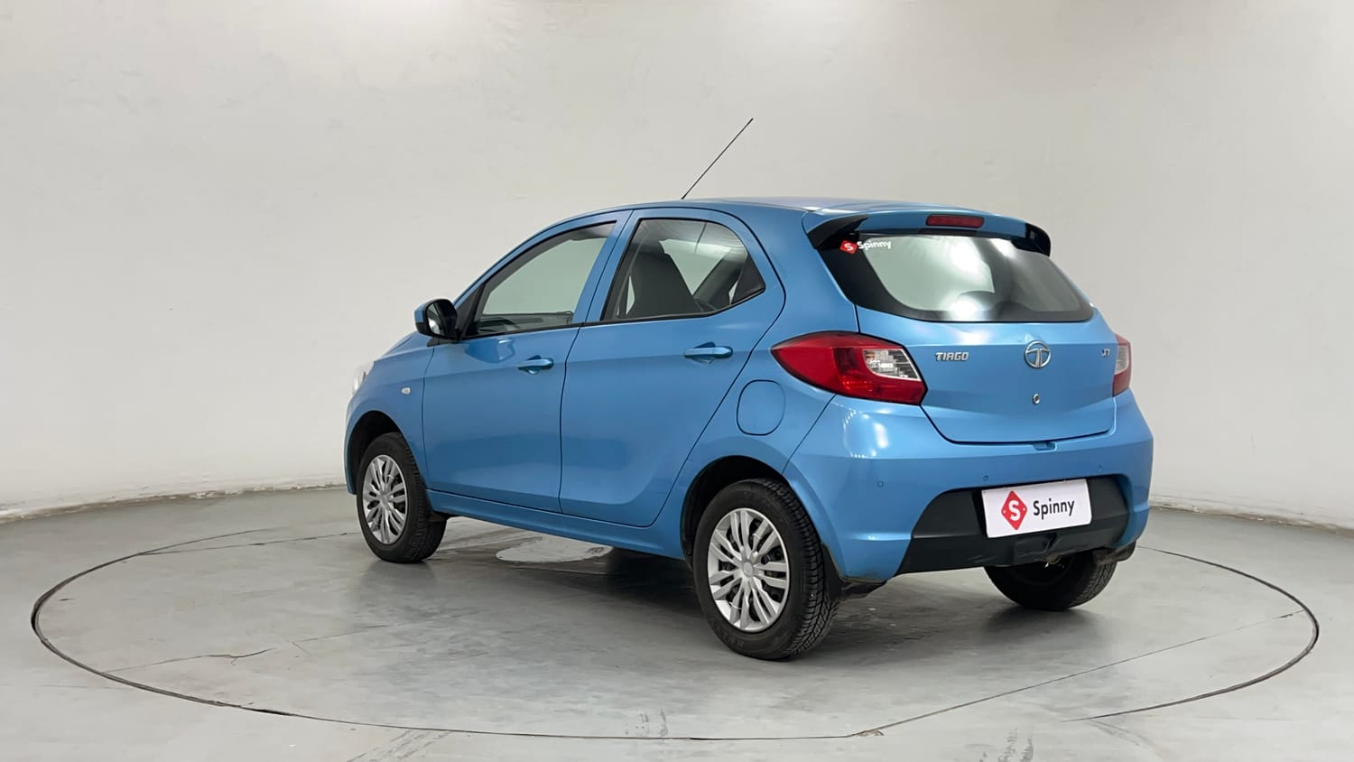 Used 2017 Tata Tiago Revotron XT Petrol Manual exterior LEFT REAR CORNER VIEW