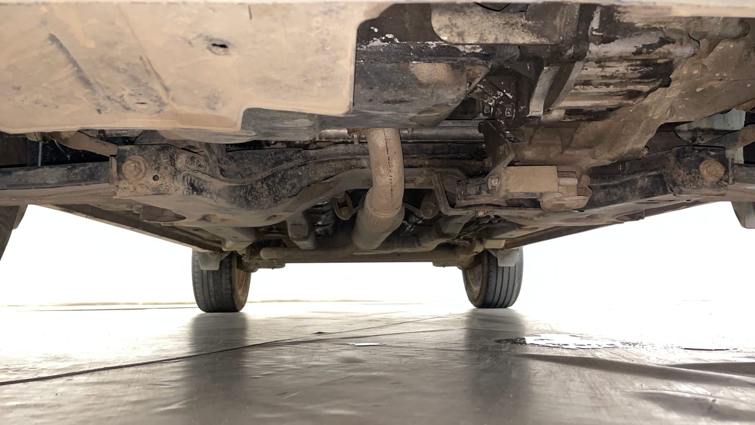 Used 2019 Tata Nexon XZ Plus Diesel Diesel Manual extra FRONT LEFT UNDERBODY VIEW