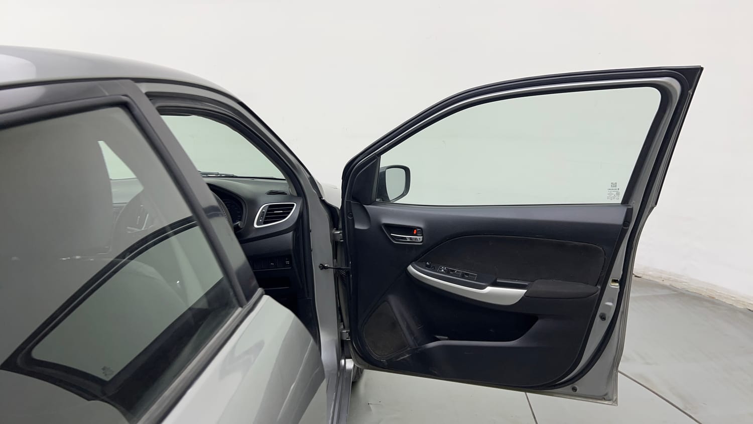 Used 2017 Maruti Suzuki Baleno Delta 1.2 Petrol Manual interior RIGHT FRONT DOOR OPEN VIEW