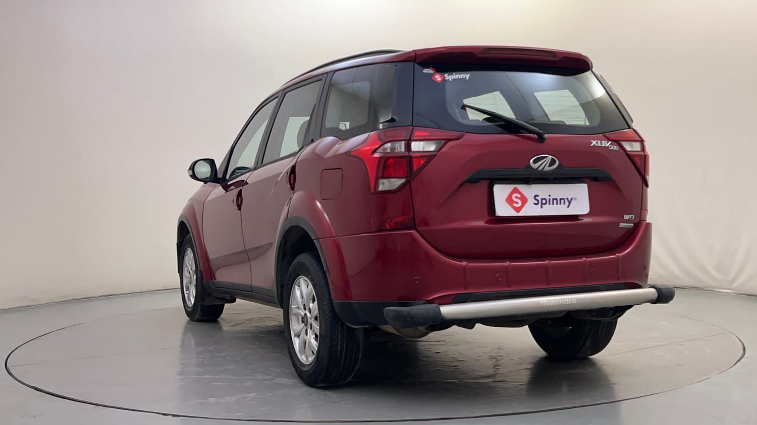 Used 2019 Mahindra XUV500 W9 AT Diesel Automatic exterior LEFT REAR CORNER VIEW