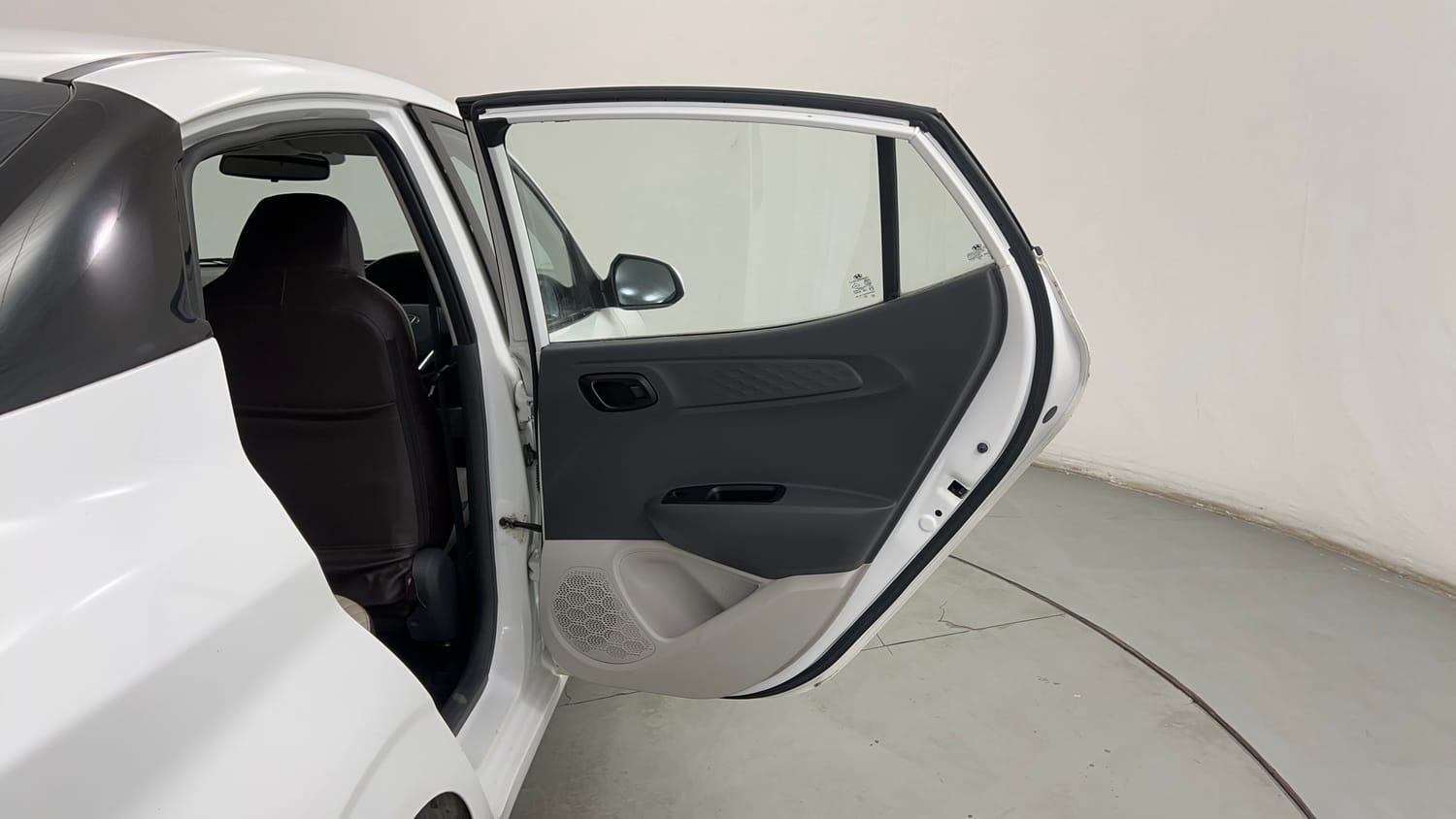 Used 2021 Hyundai Aura S 1.2 CNG Cng Manual interior RIGHT REAR DOOR OPEN VIEW