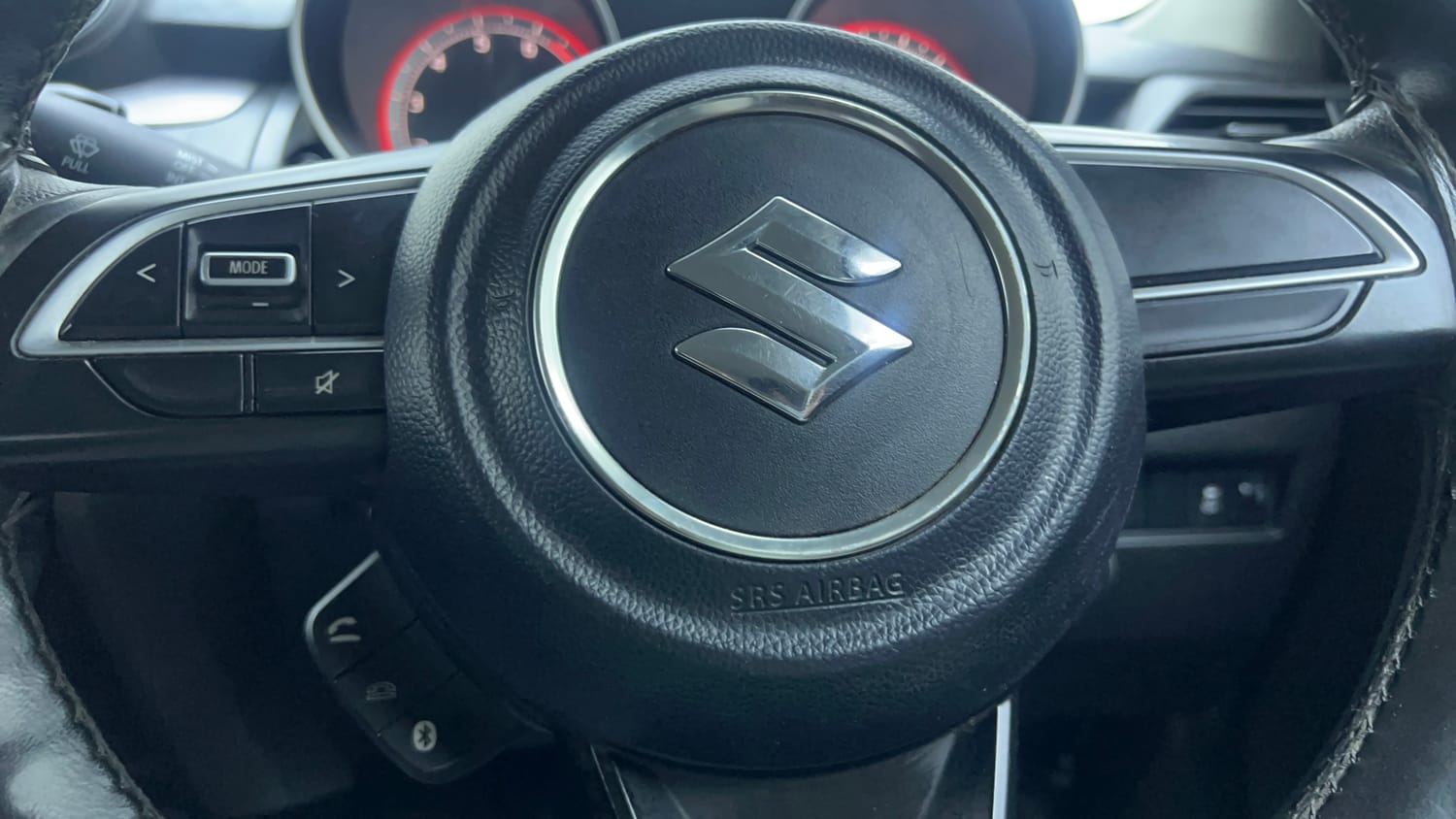 Used 2023 Maruti Suzuki Swift VXi AMT Petrol Automatic top_features Airbags