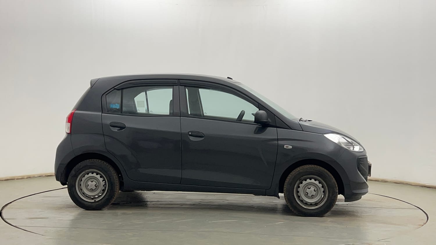 Used 2020 Hyundai Santro Era Executive Petrol Manual exterior RIGHT SIDE VIEW