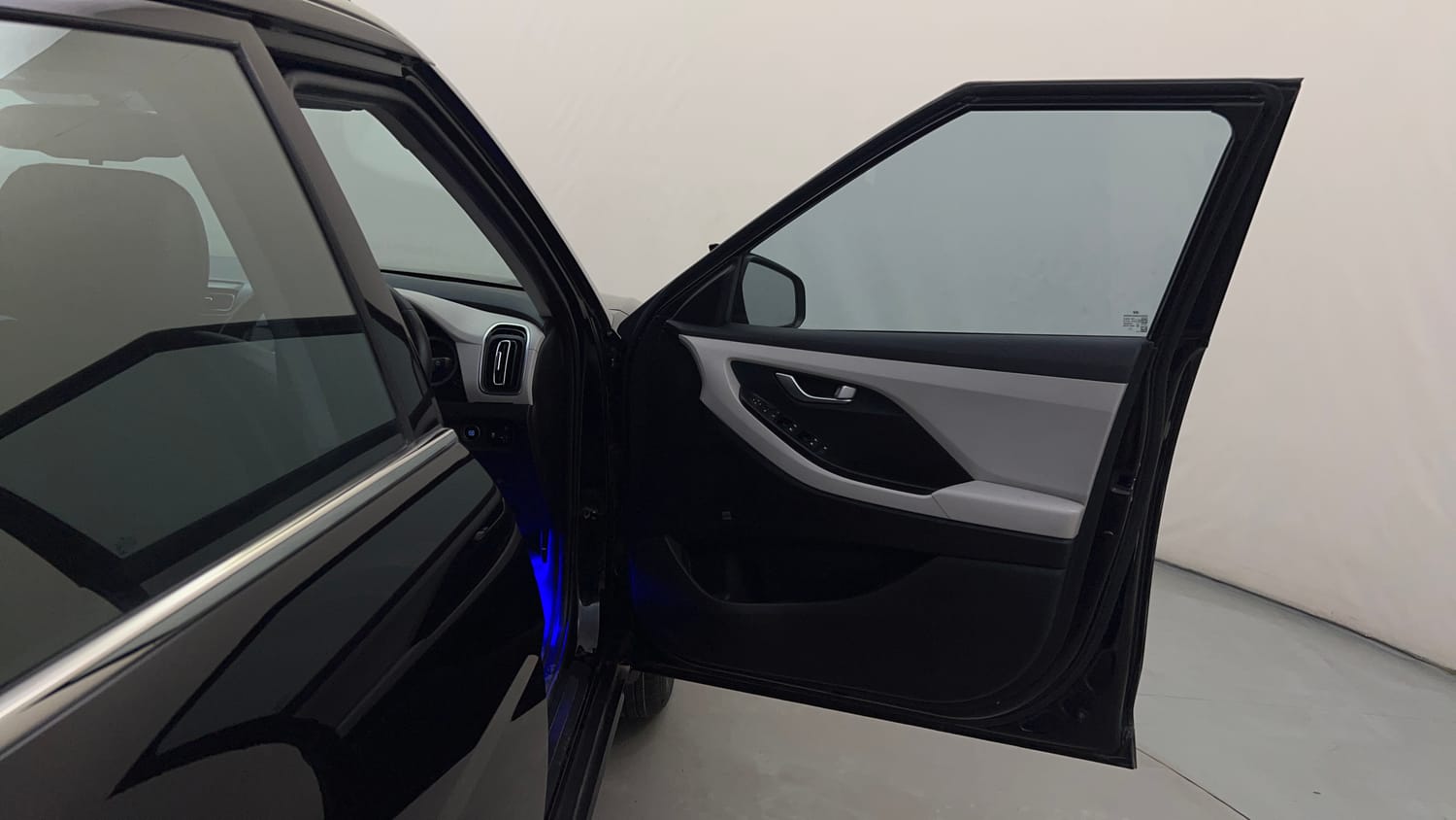 Used 2023 Hyundai Creta SX 1.5 Petrol Petrol Manual interior RIGHT FRONT DOOR OPEN VIEW