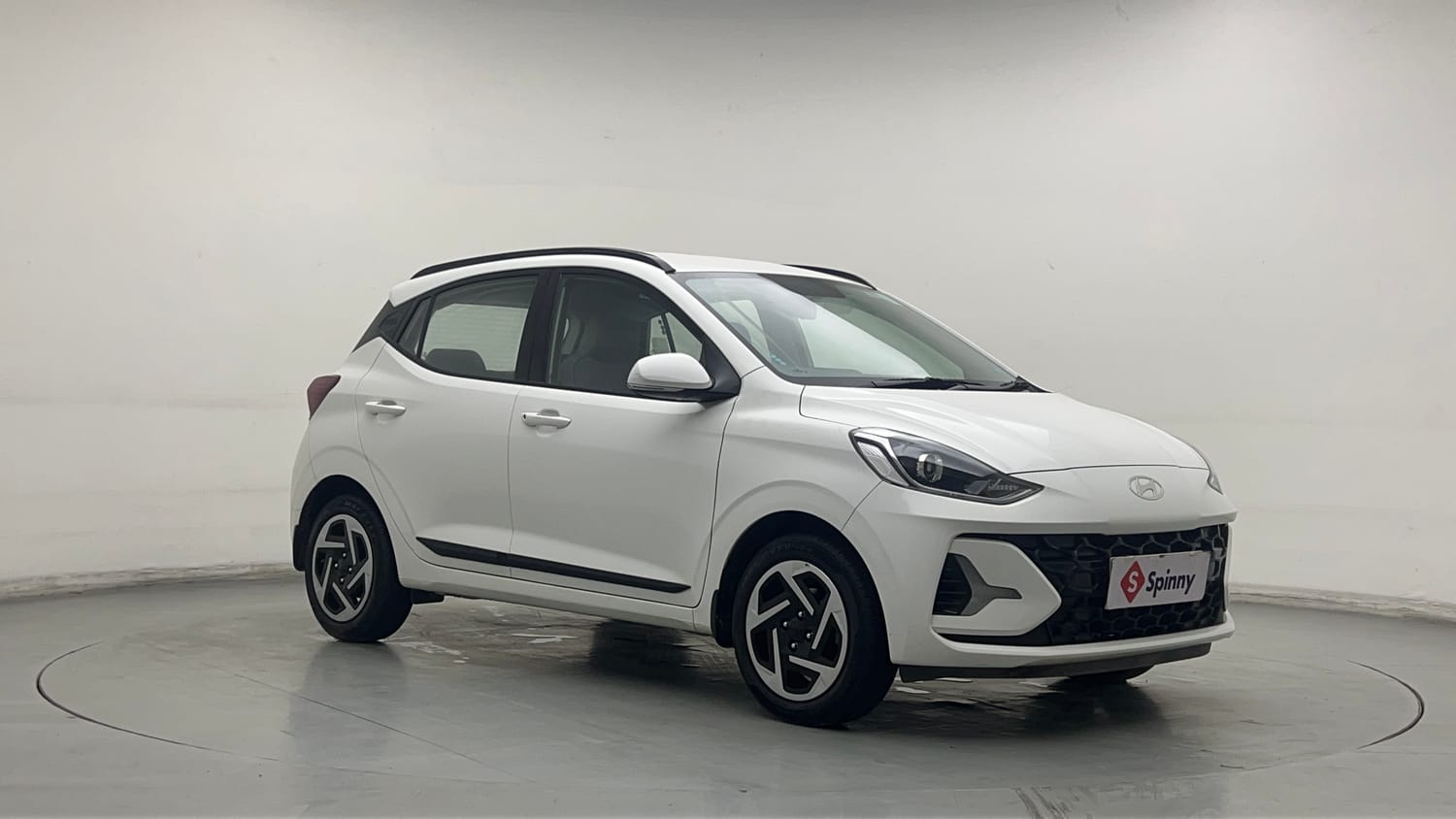 Used 2023 Hyundai Grand i10 Nios Sportz 1.2 Kappa VTVT Petrol Manual exterior RIGHT FRONT CORNER VIEW