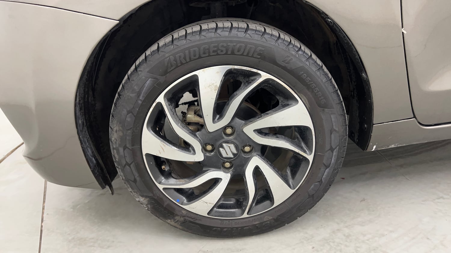 Used 2020 Maruti Suzuki Baleno Zeta Petrol Manual tyres LEFT FRONT TYRE RIM VIEW