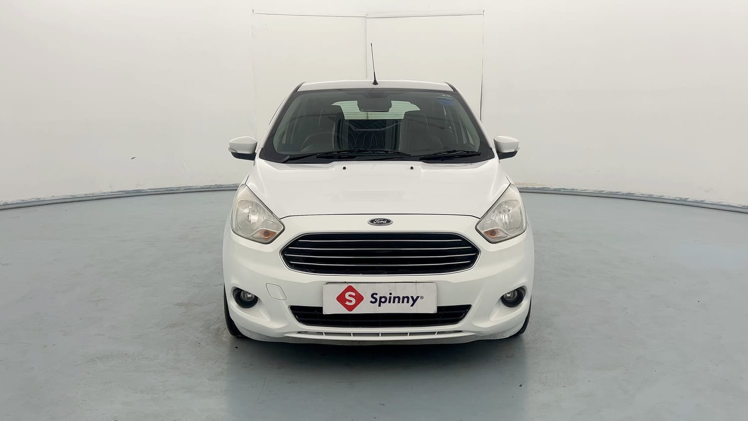 Used 2016 Ford Figo Titanium 1.5 Ti-VCT AT Petrol Automatic exterior FRONT VIEW