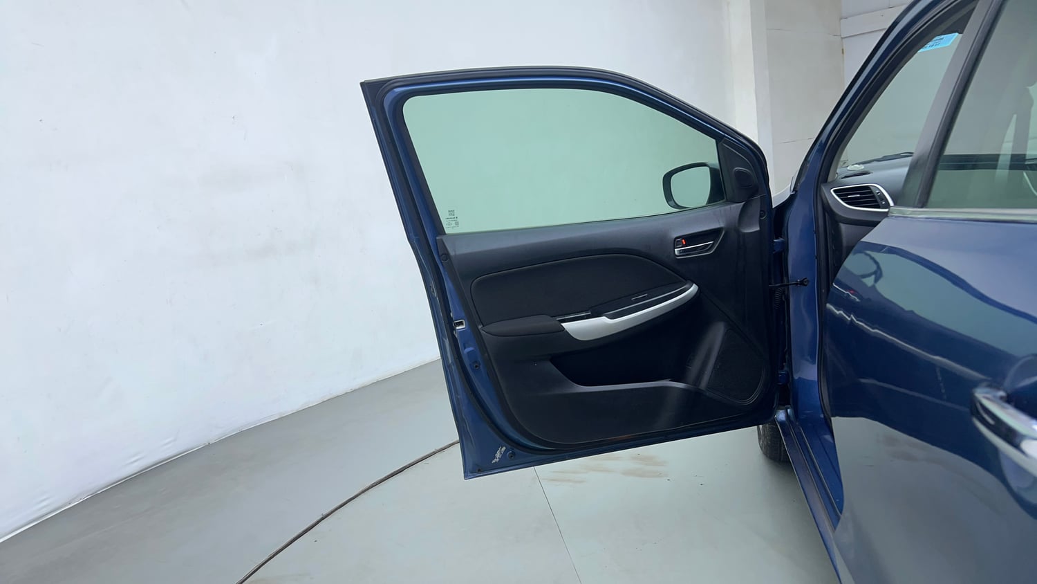 Used 2018 Maruti Suzuki Baleno Alpha Petrol+CNG (Outside Fitted) Cng Manual interior LEFT FRONT DOOR OPEN VIEW