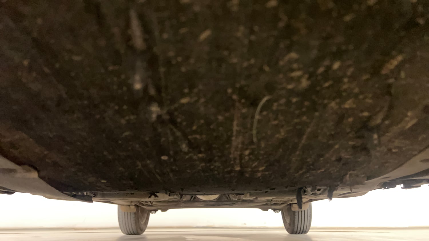 Used 2022 Maruti Suzuki Dzire ZXi CNG Cng Manual extra FRONT LEFT UNDERBODY VIEW