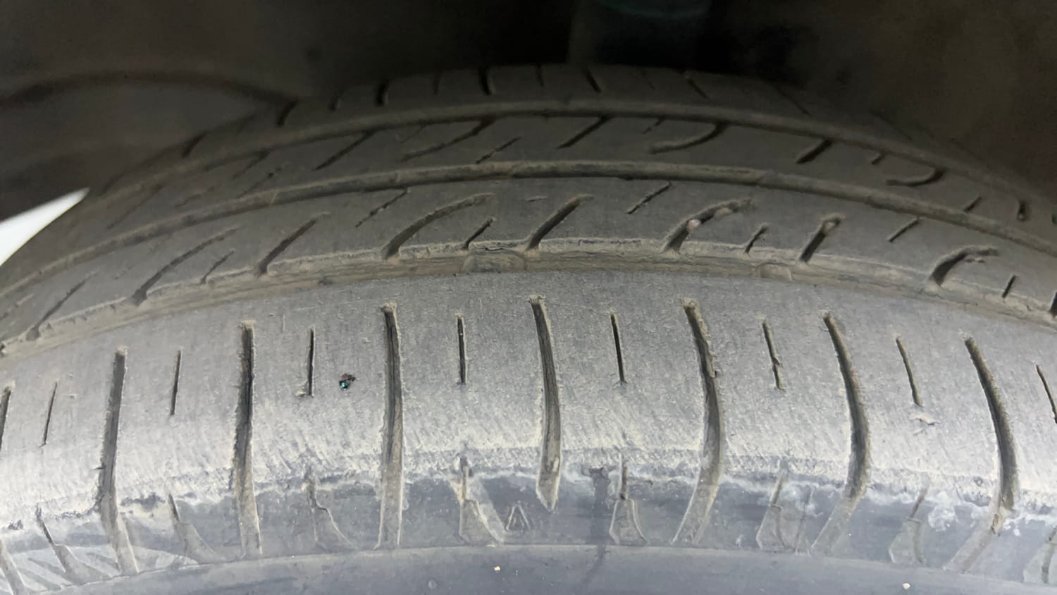 Used 2017 Maruti Suzuki Wagon R VXI Petrol Manual tyres LEFT FRONT TYRE TREAD VIEW