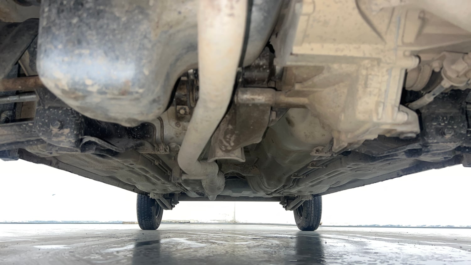 Used 2016 Maruti Suzuki Alto 800 Vxi Petrol Manual extra FRONT LEFT UNDERBODY VIEW