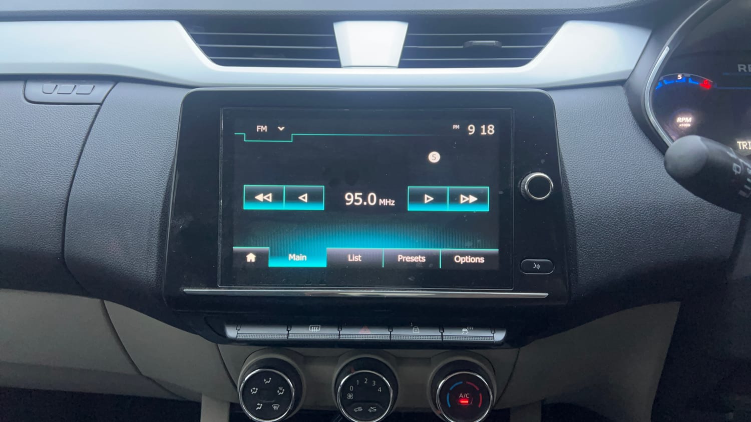 Used 2023 Renault Triber RXZ Petrol Manual interior MUSIC SYSTEM & AC CONTROL VIEW
