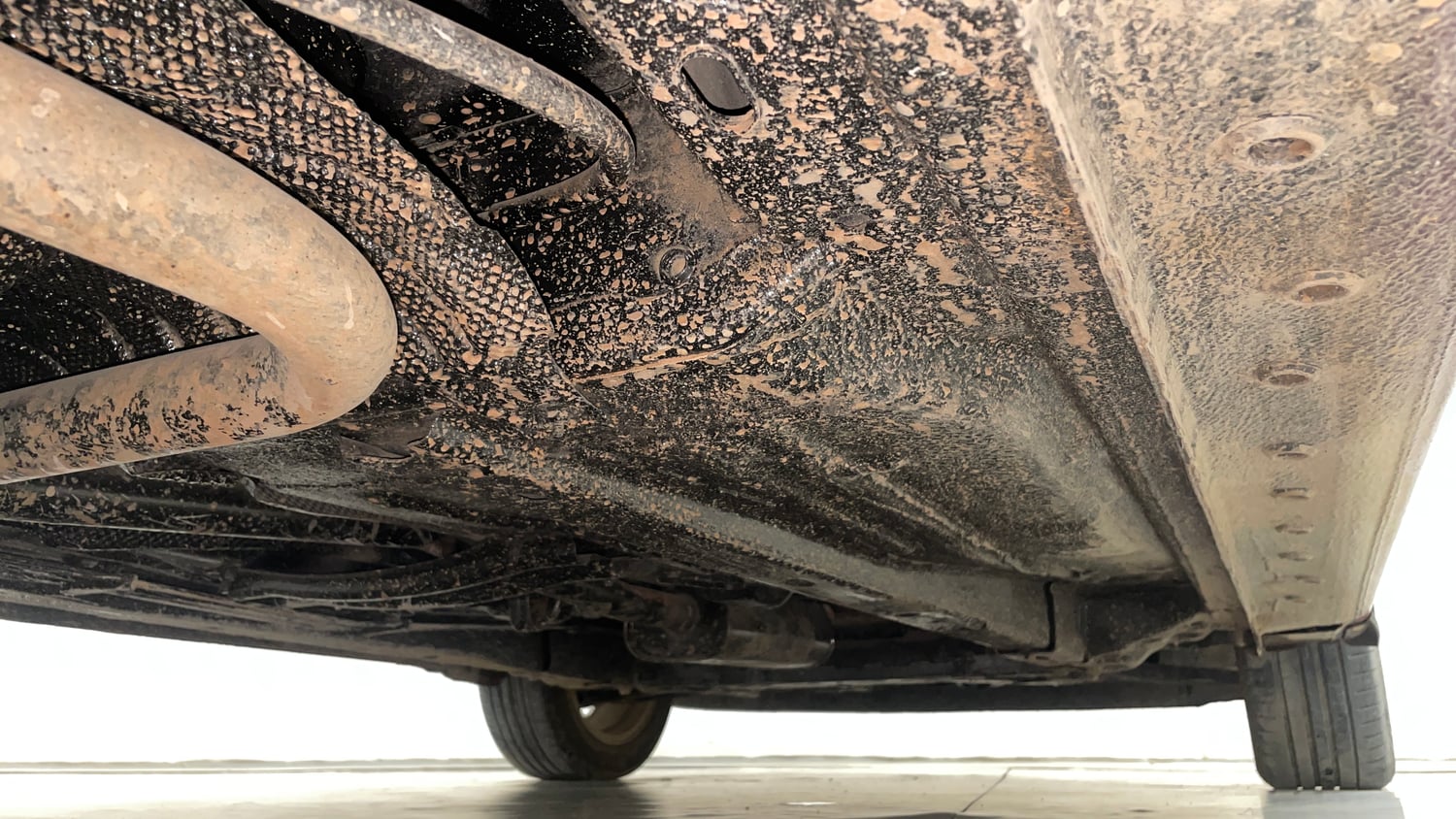 Used 2020 Ford Figo Aspire Titanium 1.2 Ti-VCT Petrol Manual extra REAR RIGHT UNDERBODY VIEW