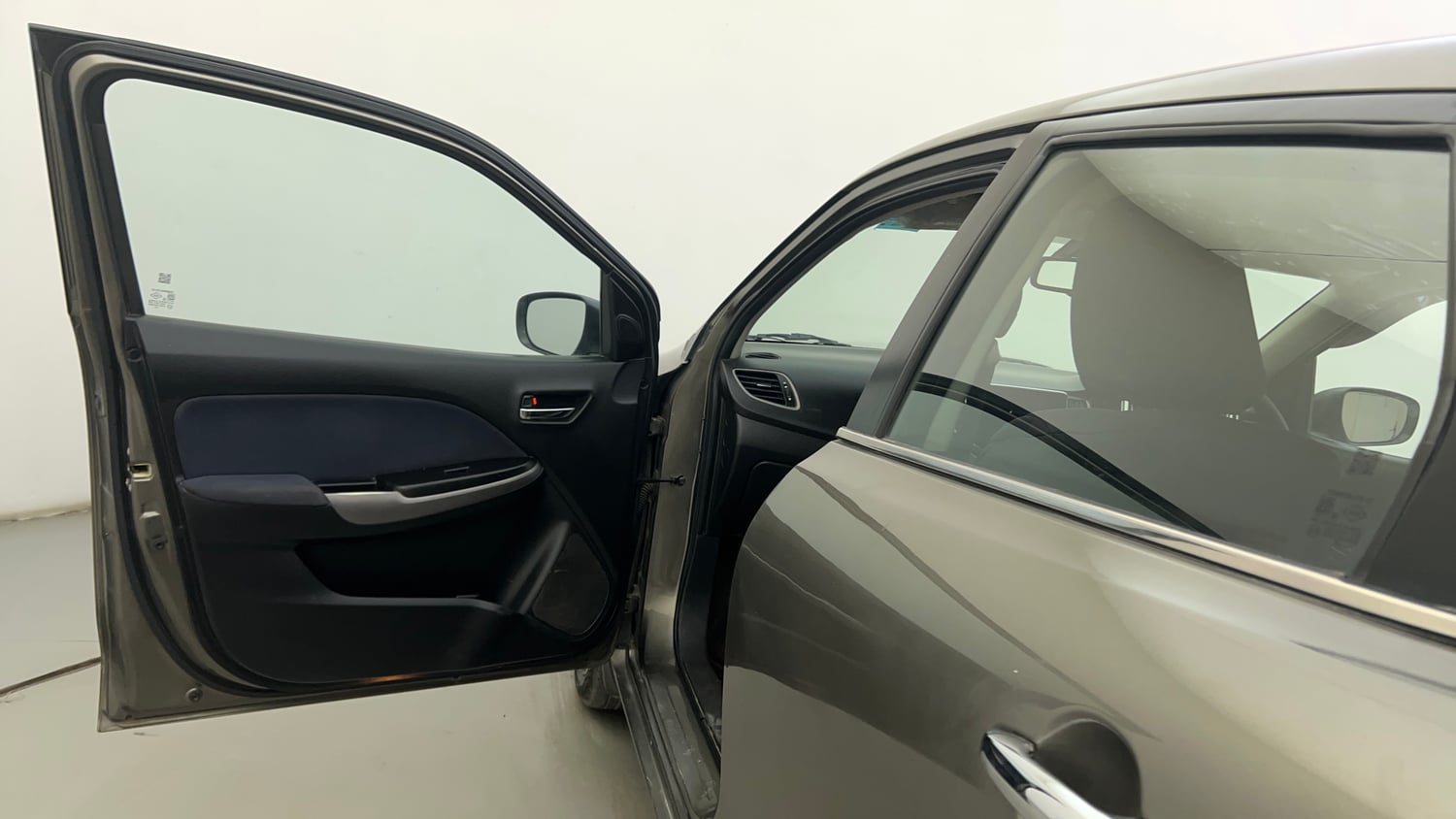 Used 2020 Maruti Suzuki Baleno Zeta Petrol Manual interior LEFT FRONT DOOR OPEN VIEW