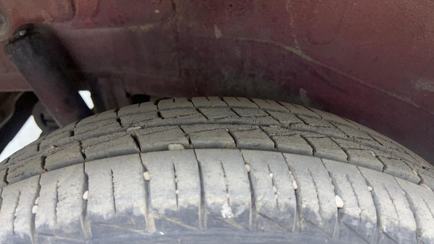 Used 2012 Maruti Suzuki Wagon R 1.0 LXi CNG Cng Manual tyres RIGHT REAR TYRE TREAD VIEW