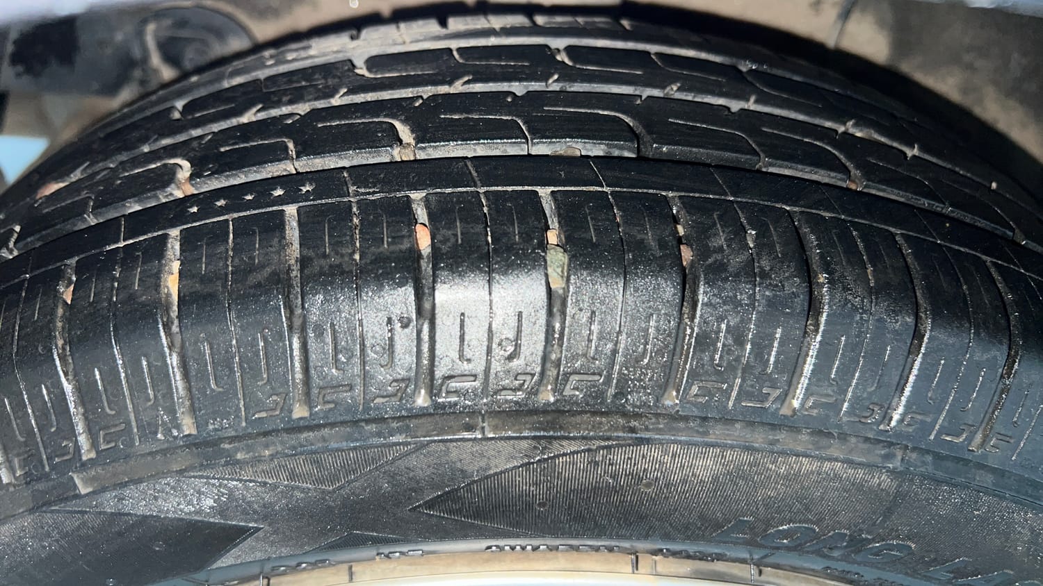 Used 2019 Hyundai Grand i10 Sportz 1.2 Kappa VTVT Petrol Manual tyres RIGHT REAR TYRE TREAD VIEW