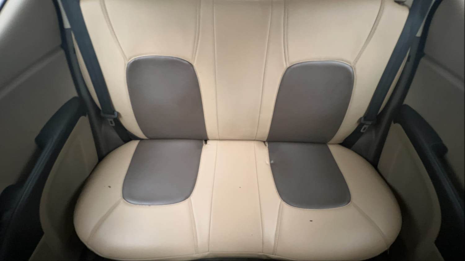 Used 2016 Hyundai i10 Sportz 1.1 iRDE2 Petrol Manual interior REAR SEAT CONDITION VIEW
