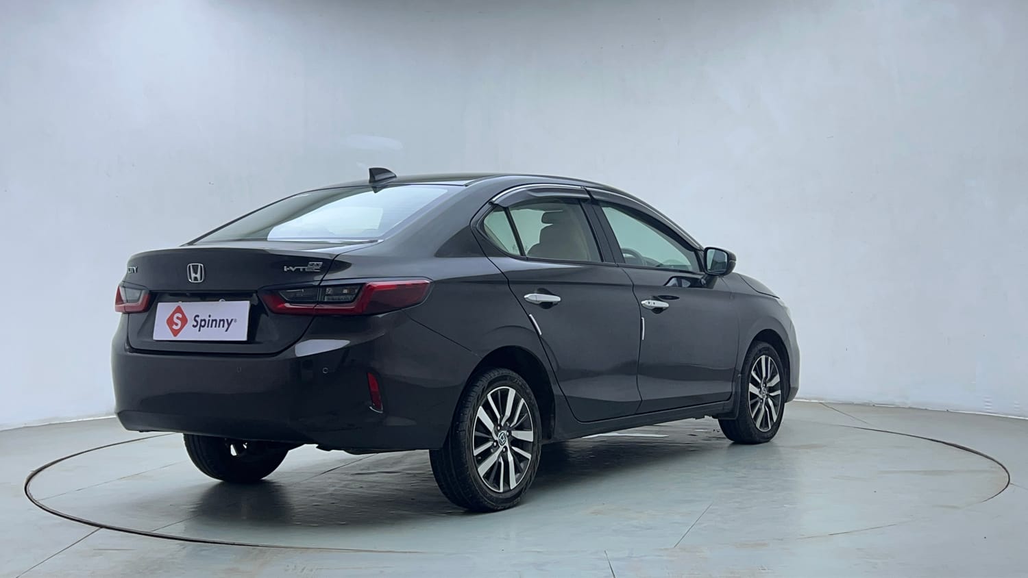 Used 2021 Honda City ZX CVT Petrol Petrol Automatic exterior RIGHT REAR CORNER VIEW