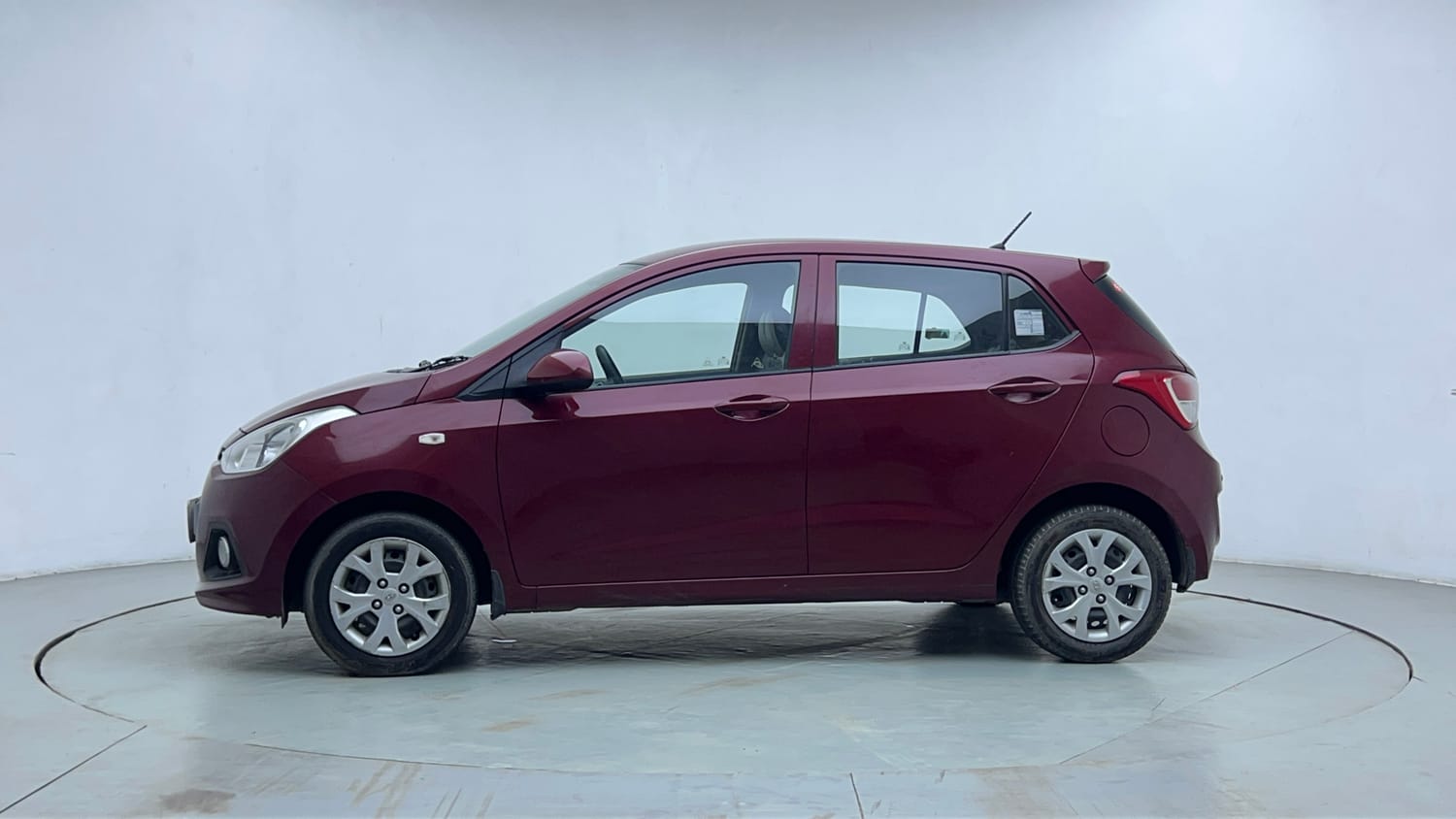 Used 2014 Hyundai Grand i10 Magna 1.2 Kappa VTVT Petrol Manual exterior LEFT SIDE VIEW
