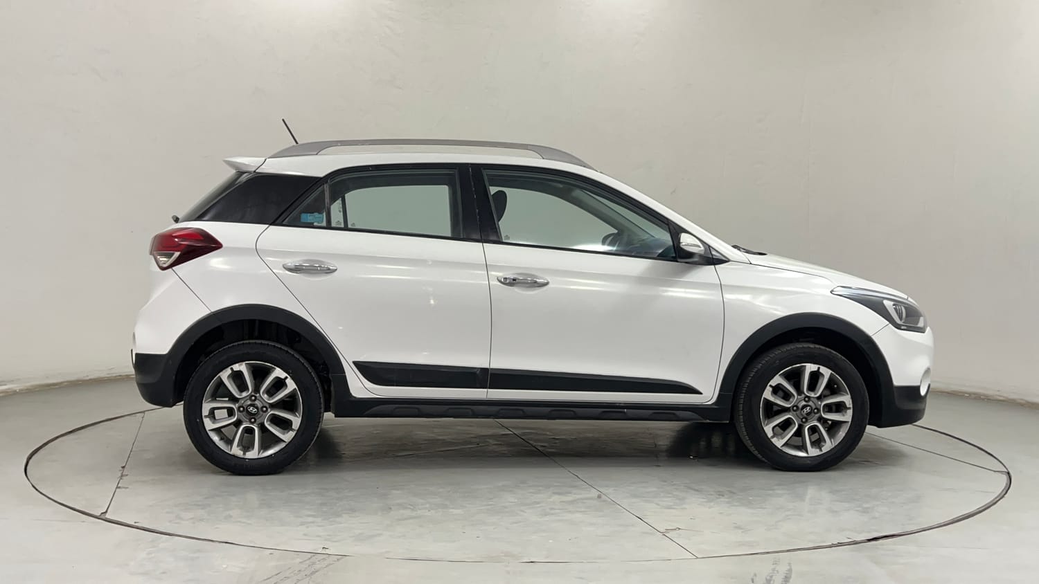 Used 2016 Hyundai i20 Active 1.2 SX Petrol Manual exterior RIGHT SIDE VIEW