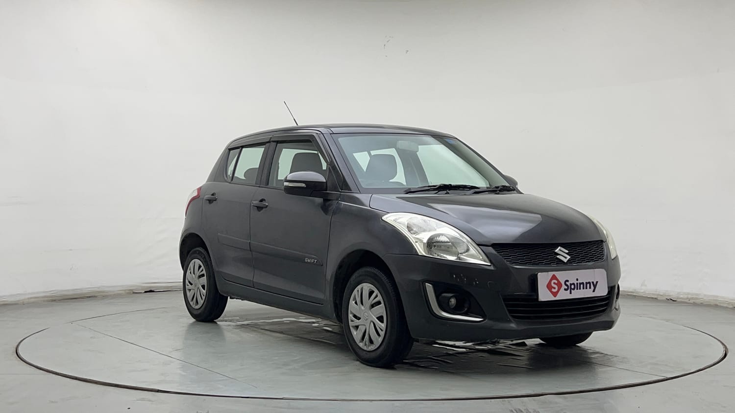 Used 2015 Maruti Suzuki Swift VXi Petrol Manual exterior RIGHT FRONT CORNER VIEW