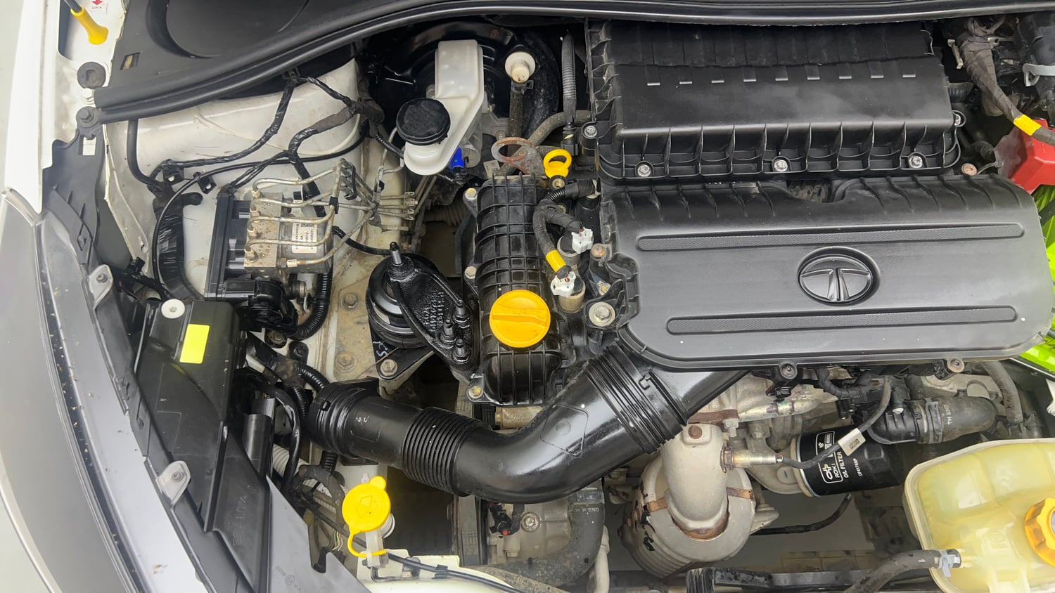 Used 2023 Tata Tiago XE Petrol Manual engine ENGINE RIGHT SIDE VIEW