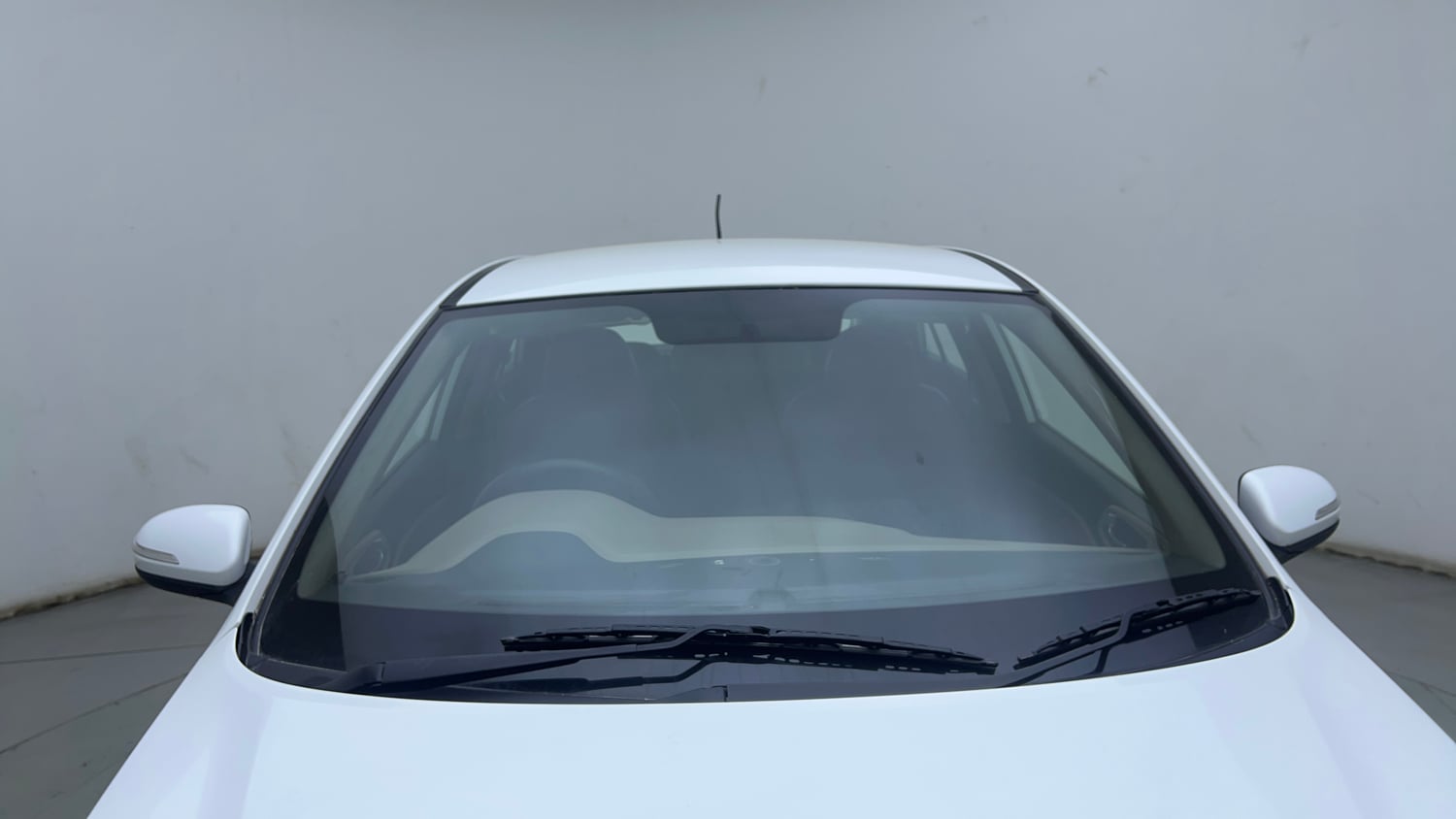 Used 2019 Hyundai Elite i20 Sportz Plus 1.2 Petrol Manual exterior FRONT WINDSHIELD VIEW