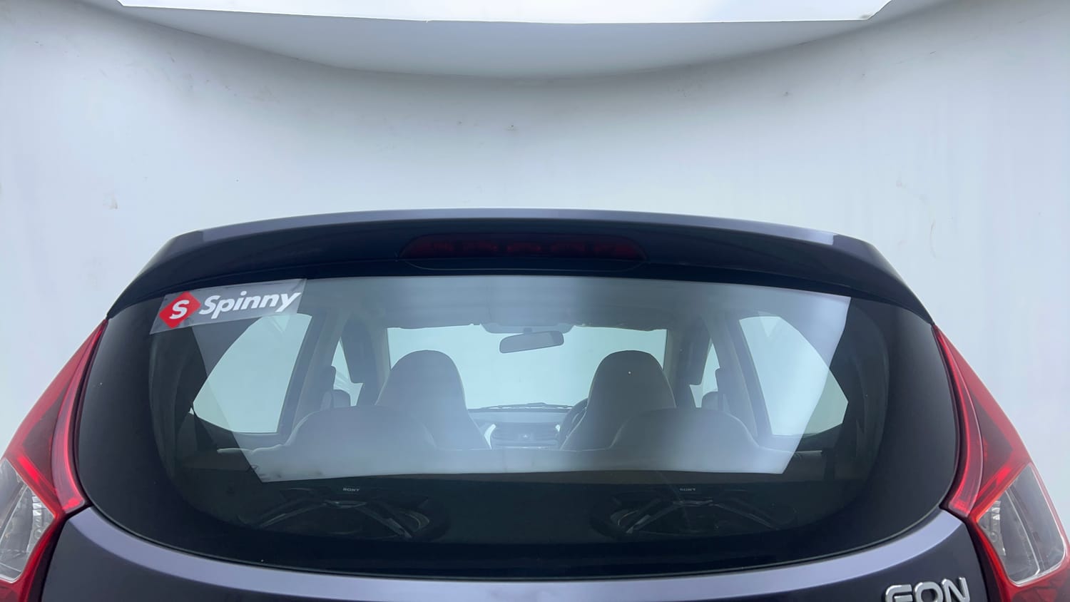Used 2017 Hyundai Eon Era + Petrol Manual exterior BACK WINDSHIELD VIEW