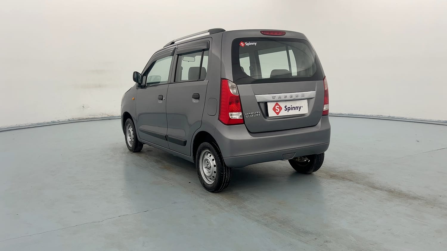Used 2014 Maruti Suzuki Wagon R LXI Petrol Manual exterior LEFT REAR CORNER VIEW