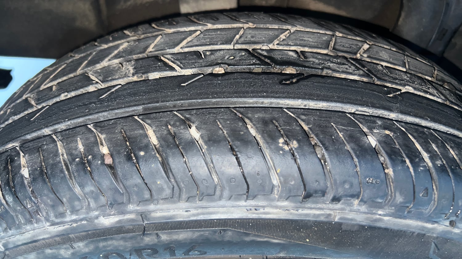 Used 2024 Renault Kiger RXT AMT Petrol Automatic tyres RIGHT REAR TYRE TREAD VIEW
