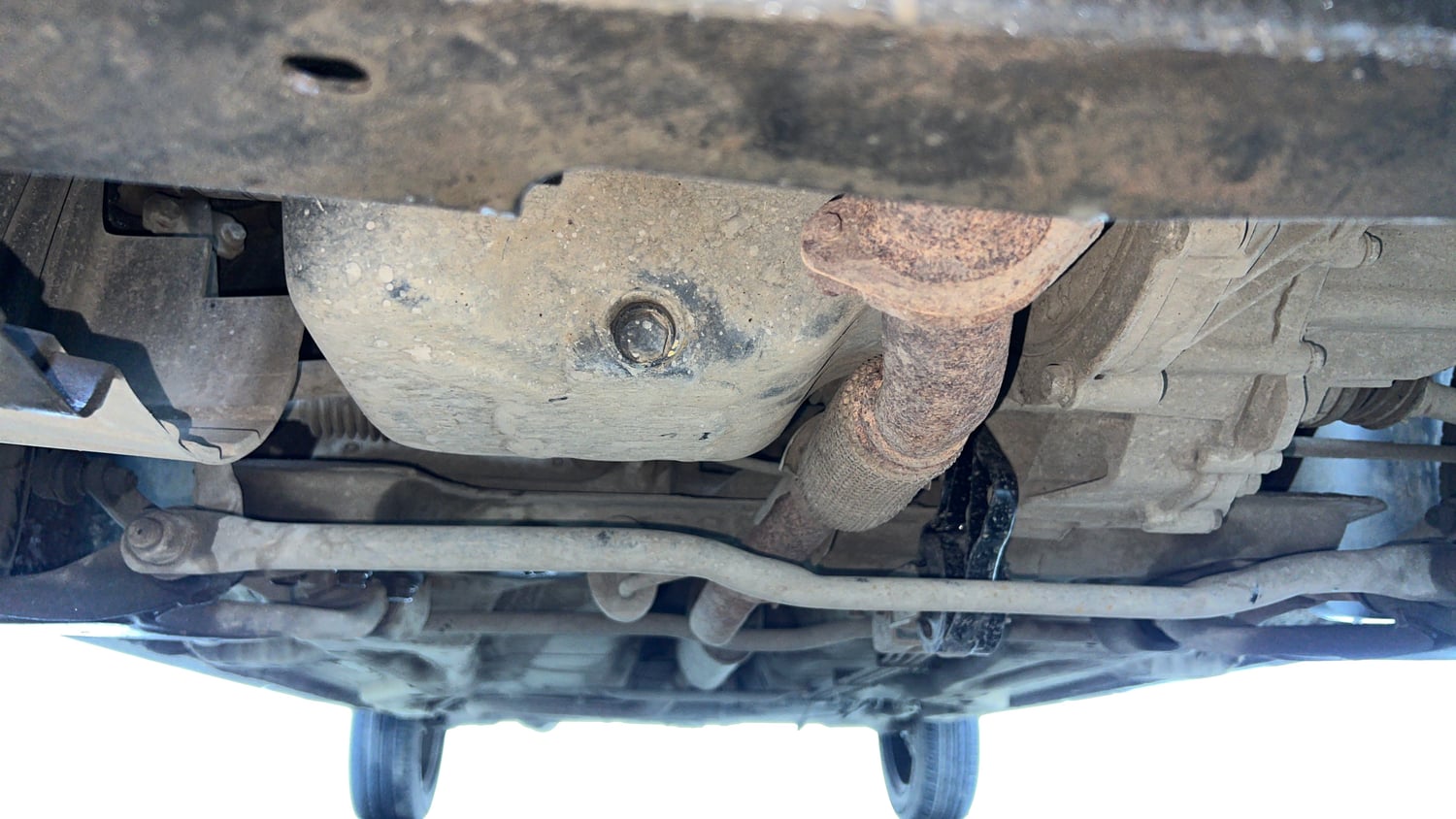 Used 2022 Tata Tiago XE Petrol Manual extra FRONT LEFT UNDERBODY VIEW
