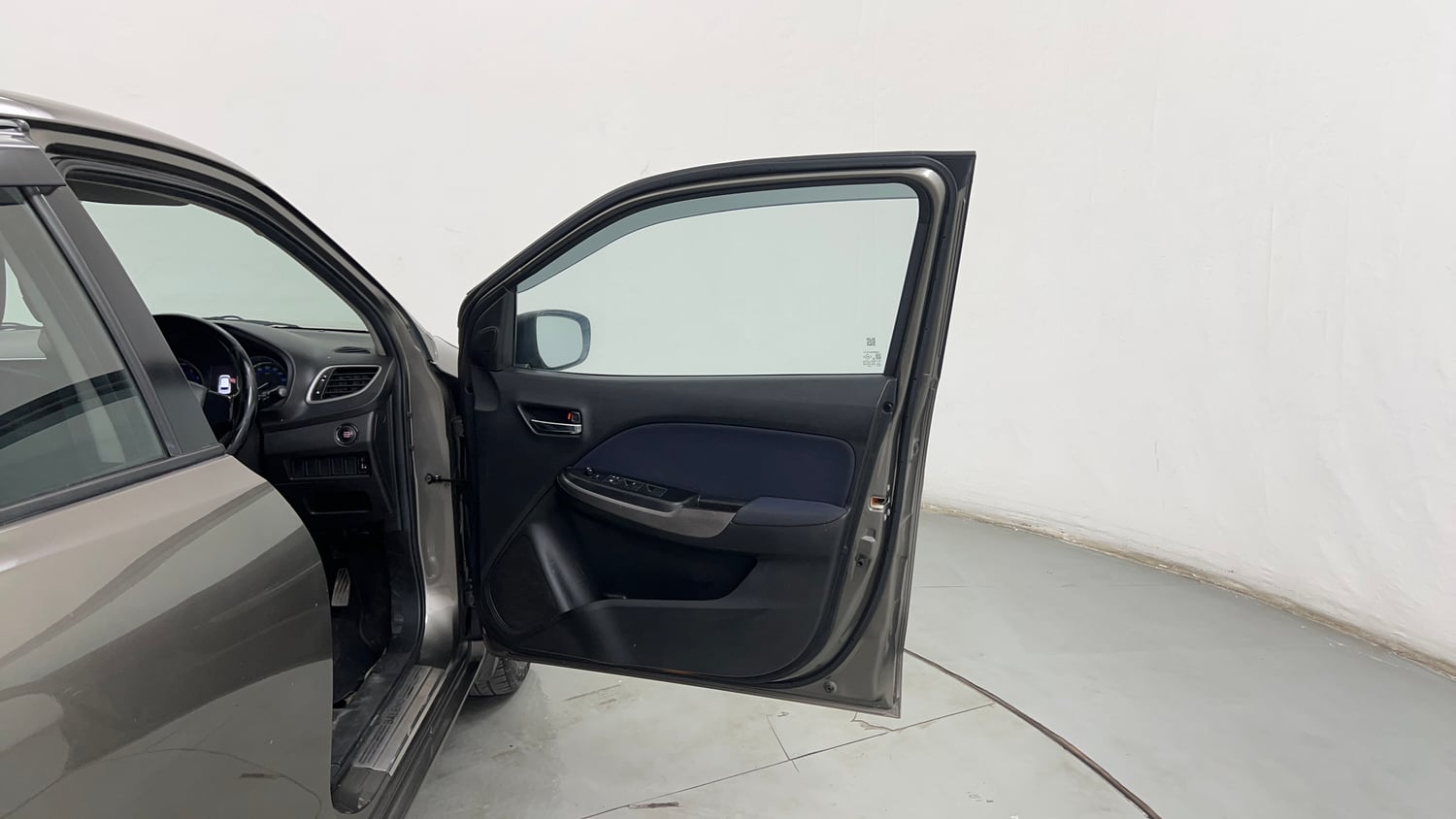 Used 2020 Maruti Suzuki Baleno Zeta Petrol Manual interior RIGHT FRONT DOOR OPEN VIEW