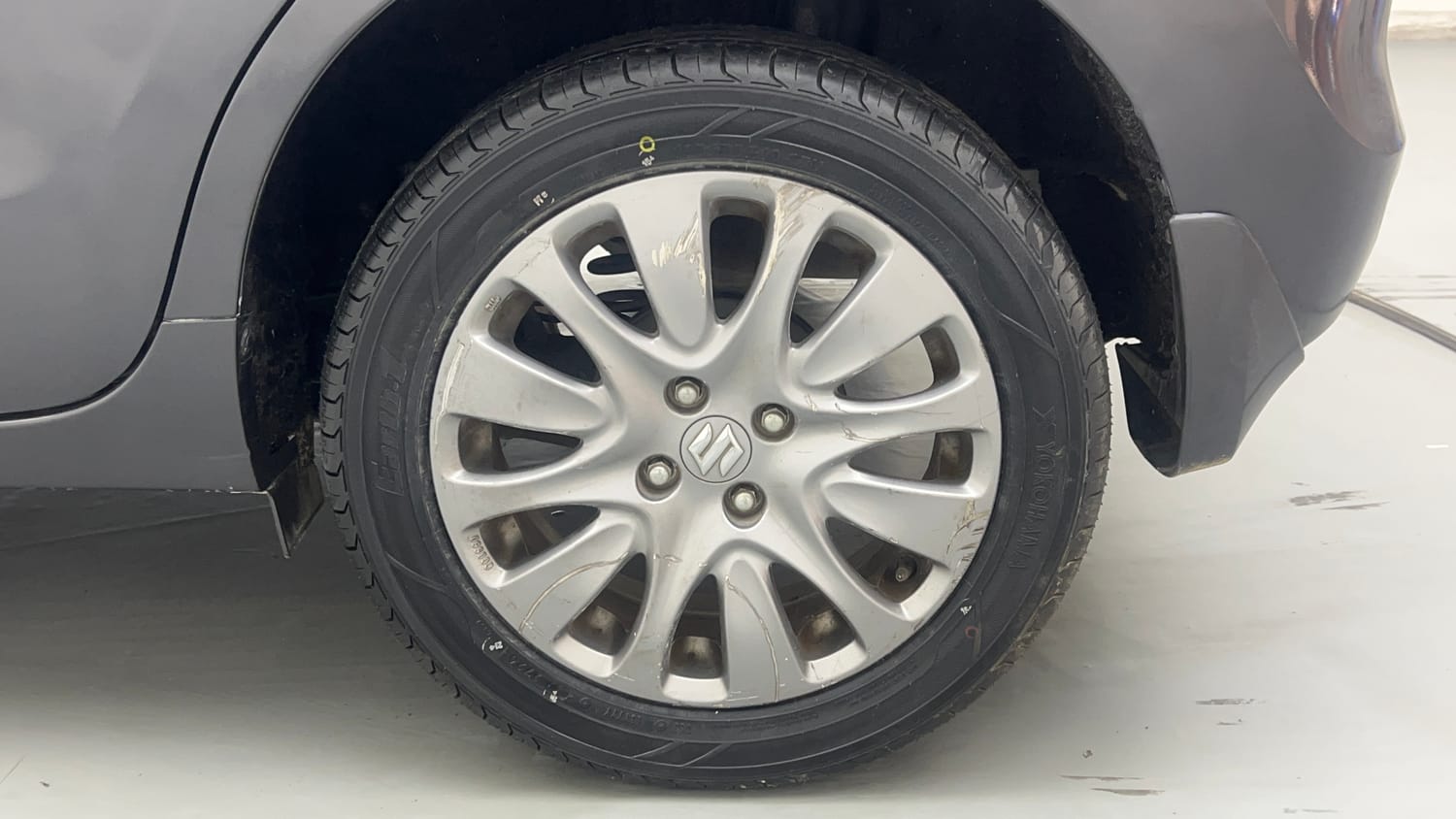 Used 2018 Maruti Suzuki Baleno Alpha 1.2 AT Petrol Automatic tyres LEFT REAR TYRE RIM VIEW