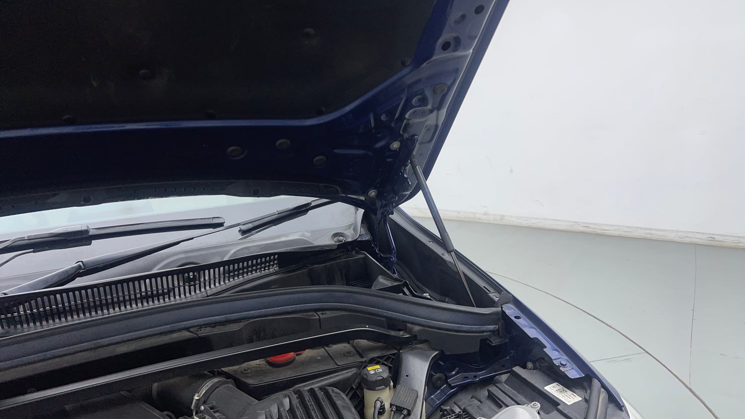 Used 2021 BMW X1 sDrive20i SportX Petrol Automatic engine ENGINE LEFT SIDE HINGE & APRON VIEW