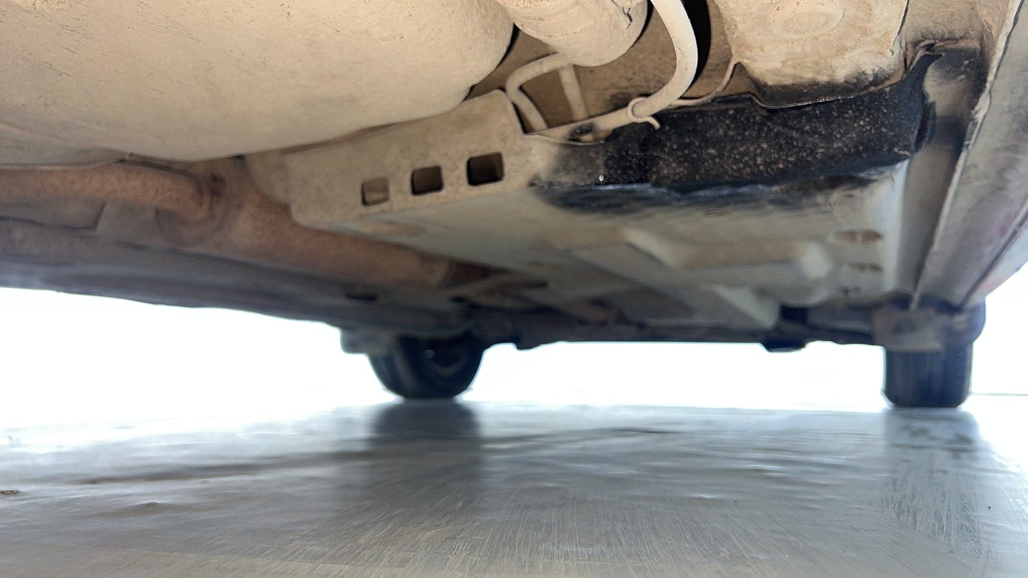 Used 2021 Volkswagen Polo Trendline 1.0L MPI Petrol Manual extra REAR RIGHT UNDERBODY VIEW