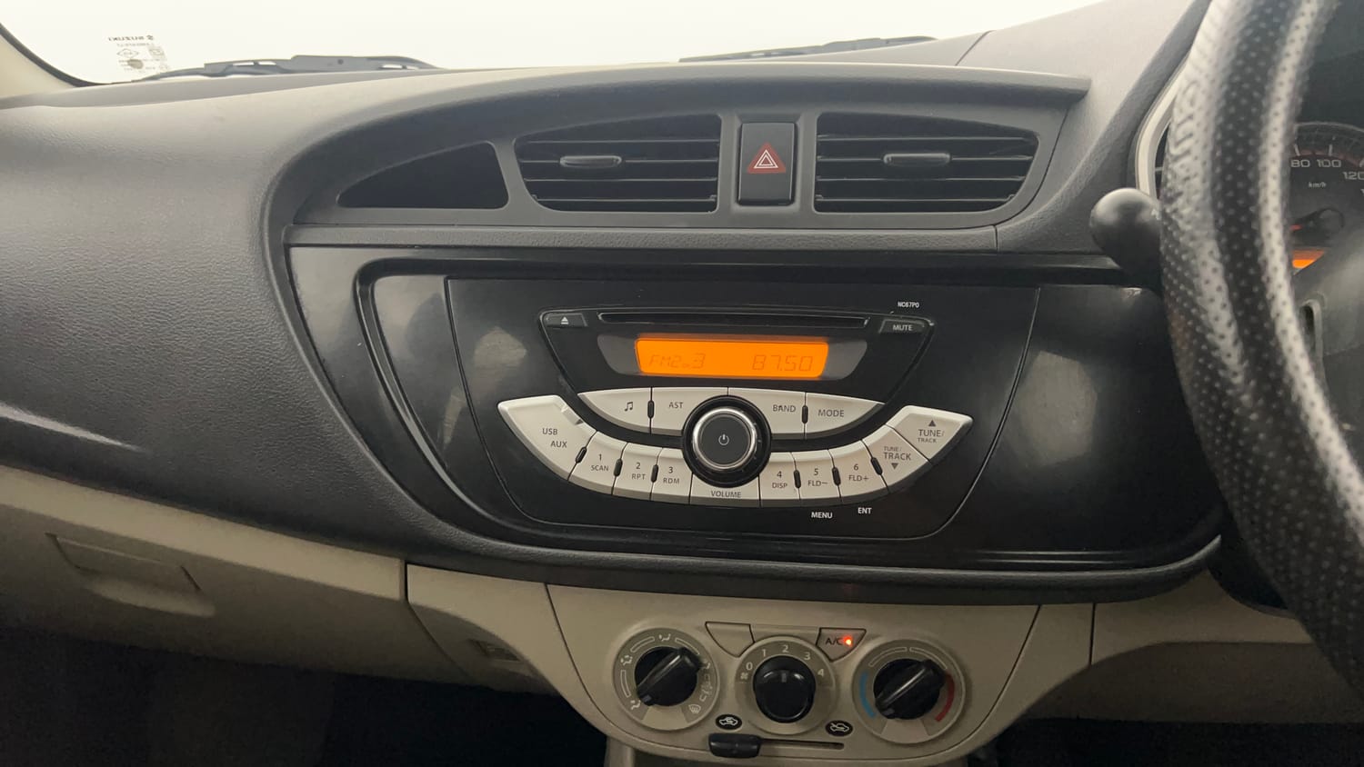 Used 2018 Maruti Suzuki Alto K10 VXi Petrol Manual interior MUSIC SYSTEM & AC CONTROL VIEW